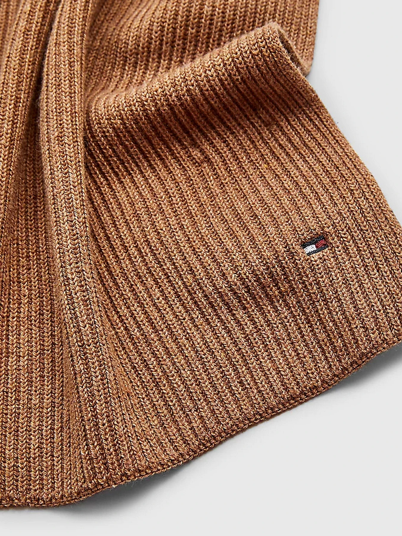 Шарфы и платки Tommy Hilfiger модель AW0AW13887-GW8 Фото
