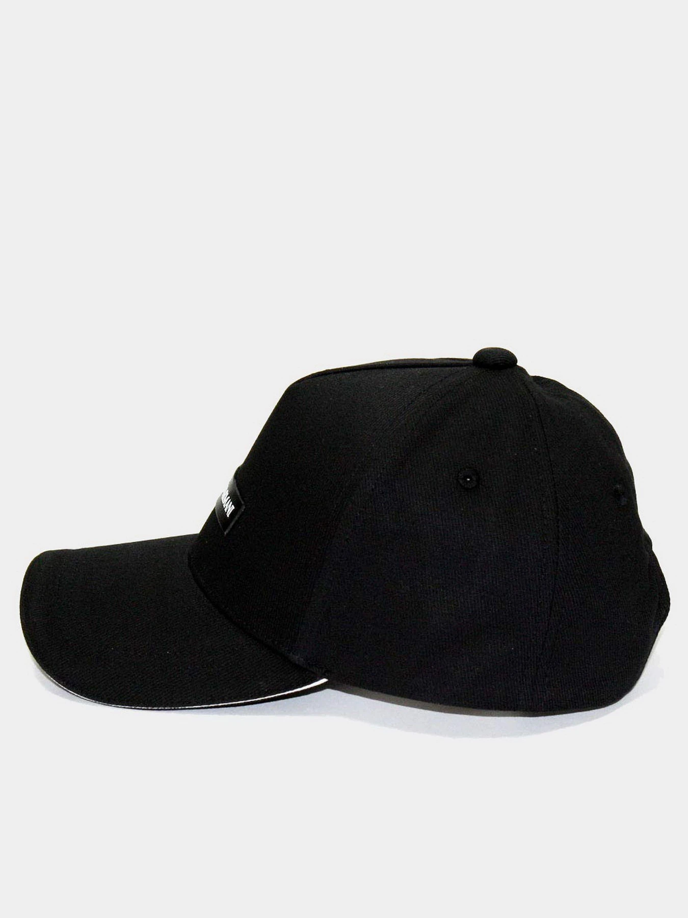 Шапки и кепки Emporio Armani модель 627921-CC991-00020 Шапки и кепки Emporio Armani модель 627921-CC991-00020 Фото