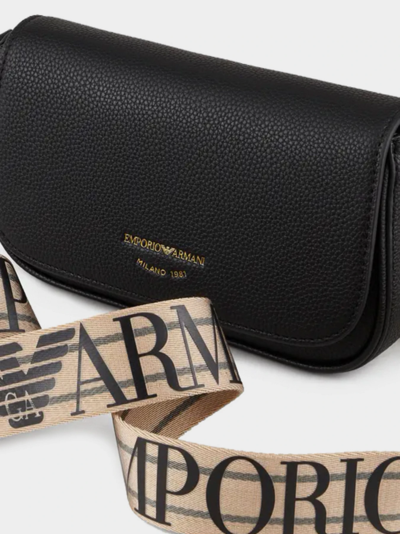 Сумки Emporio Armani модель Y3H294-YFO5B-85218 Фото
