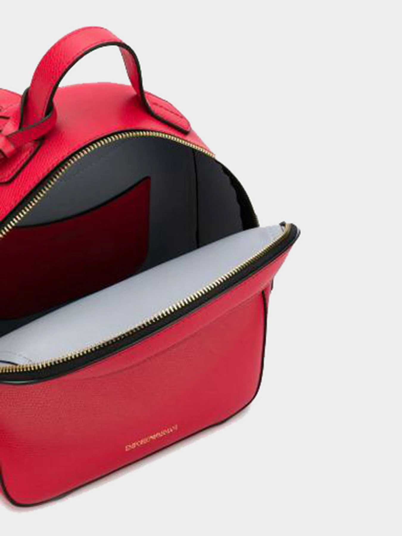 Рюкзаки Emporio Armani модель Y3L024-YH15A-87193 Рюкзаки Emporio Armani модель Y3L024-YH15A-87193 Фото