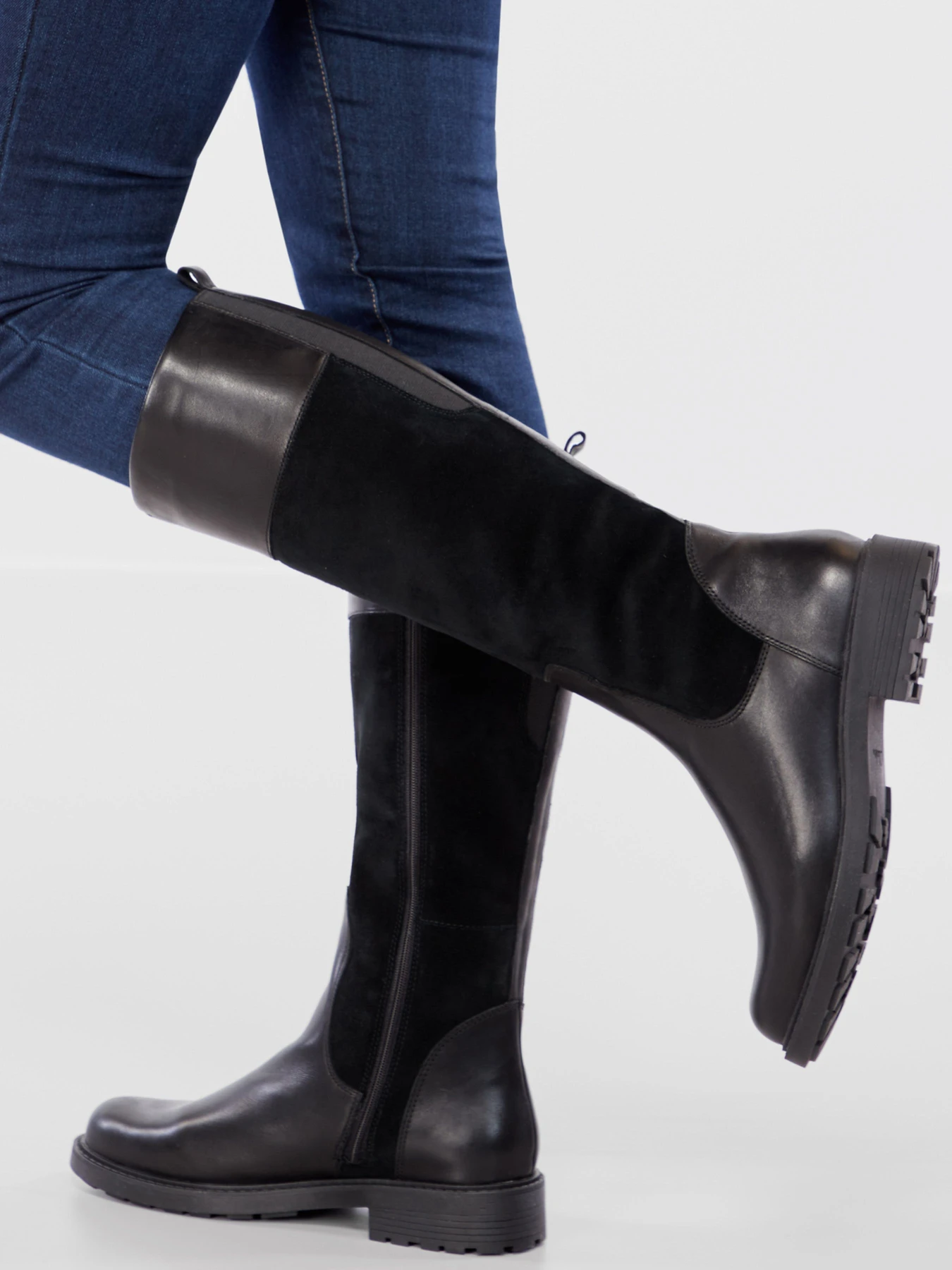 Ботинки и сапоги Clarks модель 2615-1670 Ботинки и сапоги Clarks модель 2615-1670 Фото