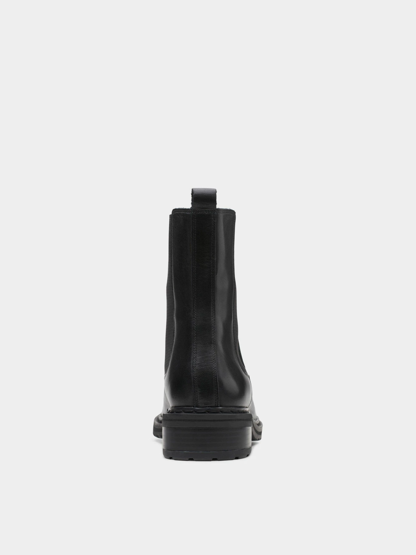 Ботинки и сапоги Clarks модель 2616-8745 Ботинки и сапоги Clarks модель 2616-8745 Фото