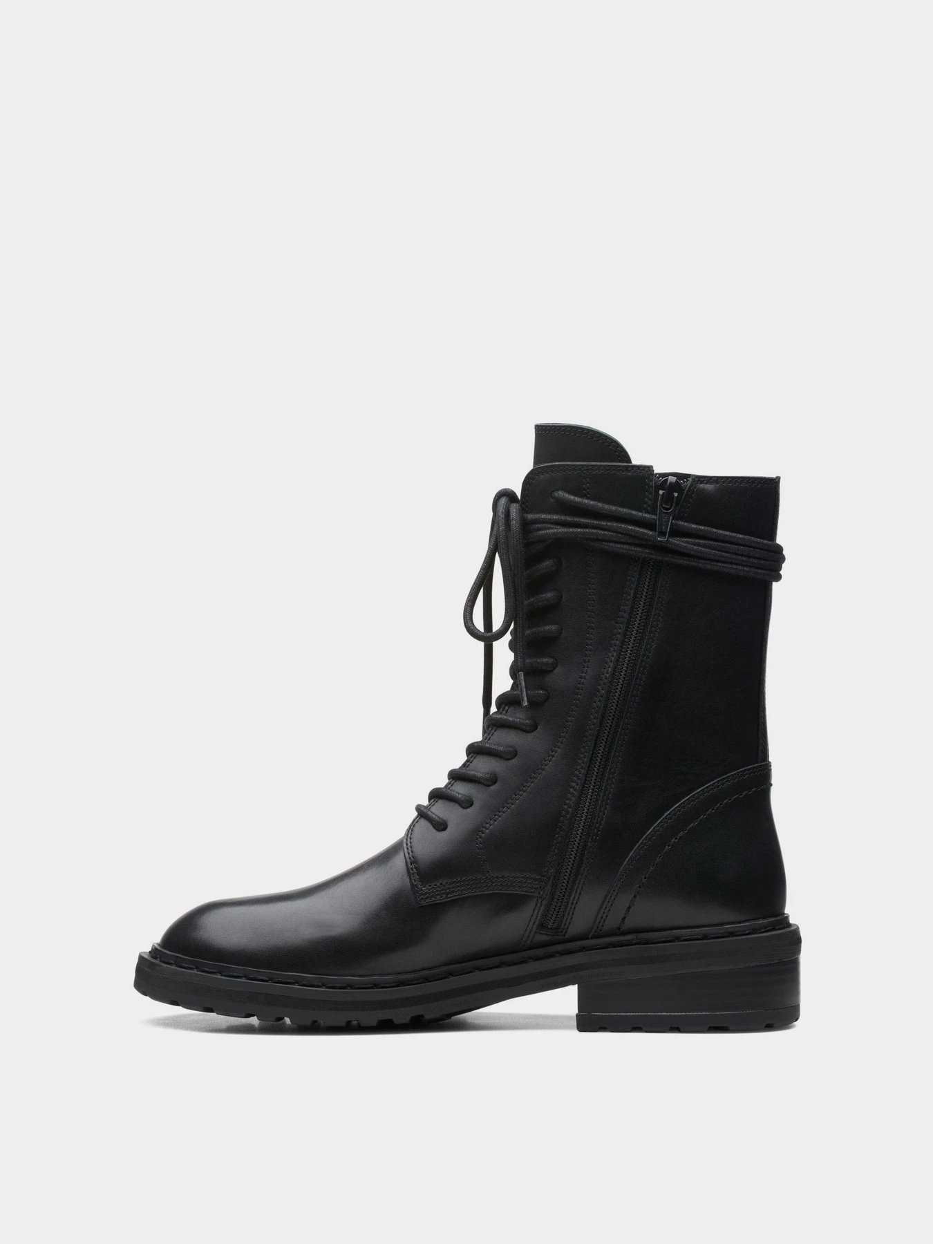 Ботинки и сапоги Clarks модель 2616-8751 Ботинки и сапоги Clarks модель 2616-8751 Фото