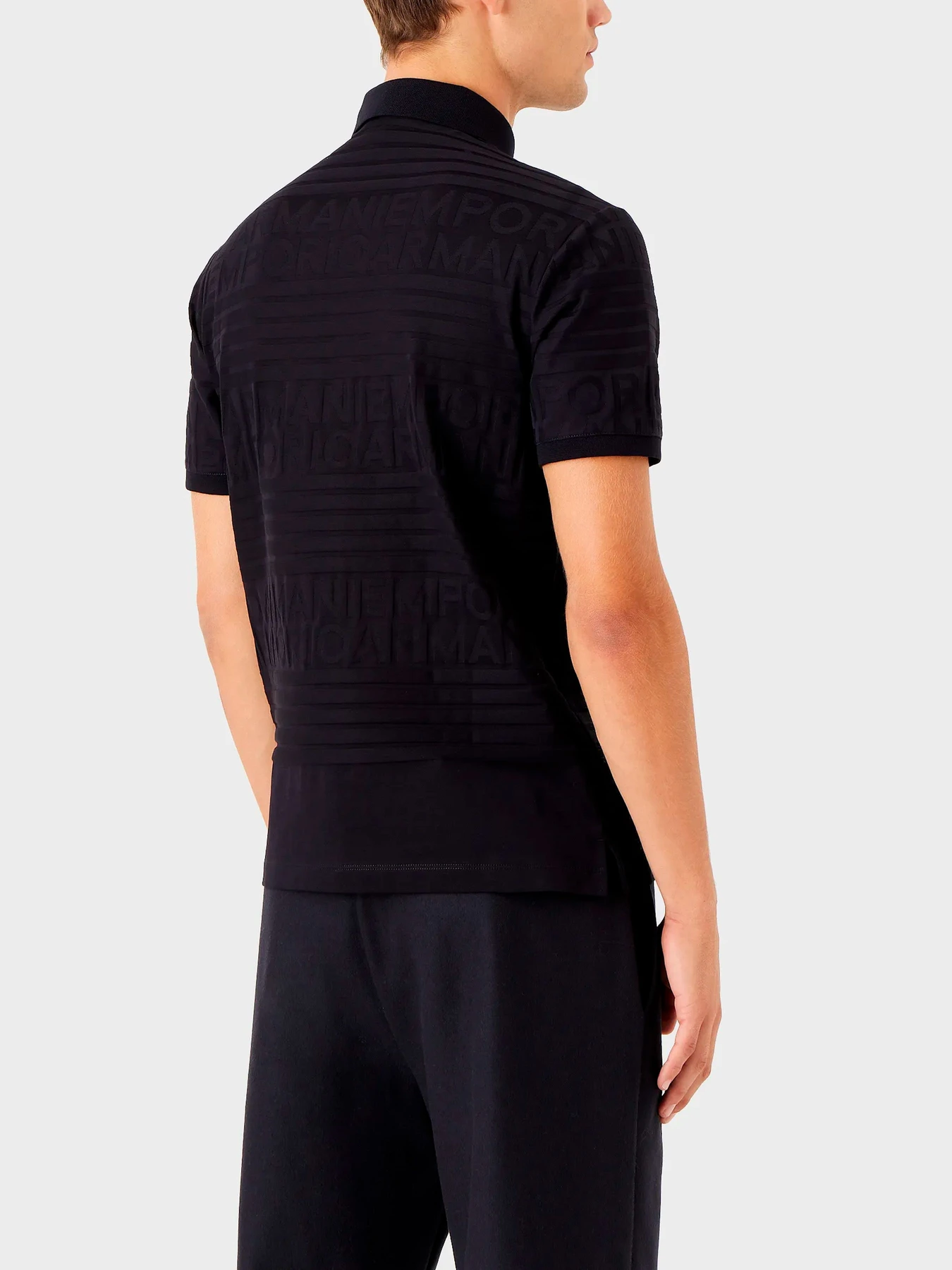 Футболки и поло Emporio Armani модель 6L1FD1-1JGYZ-F987 Футболки и поло Emporio Armani модель 6L1FD1-1JGYZ-F987 Фото