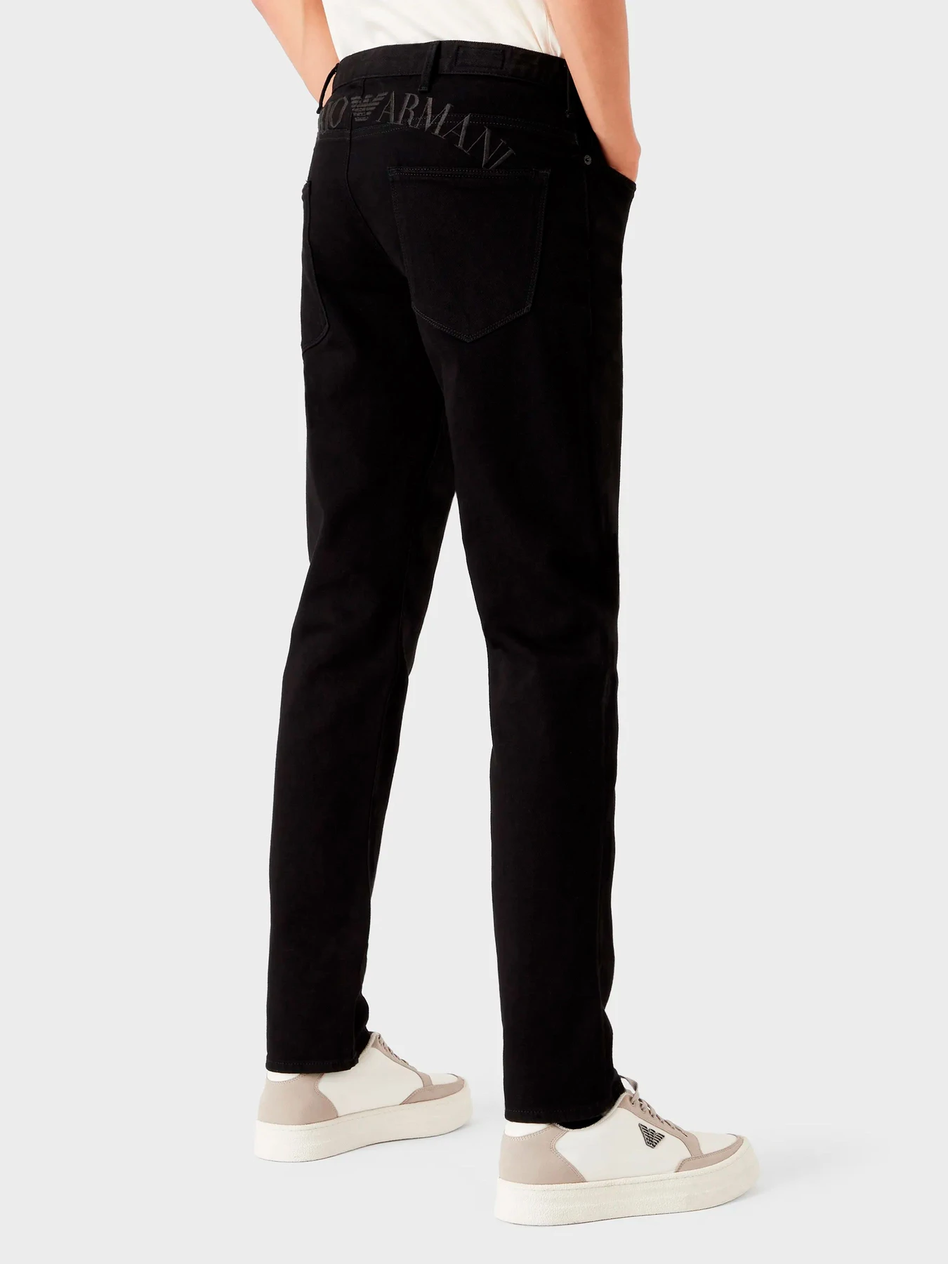 Джинсы Emporio Armani модель 6L1J06-1DS1Z-0005 Джинсы Emporio Armani модель 6L1J06-1DS1Z-0005 Фото