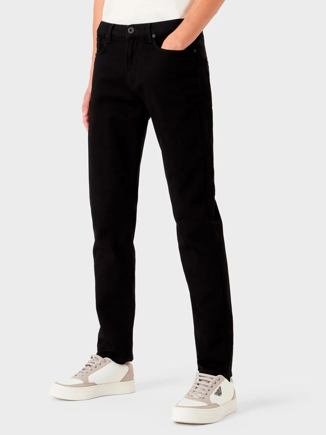 Джинсы Emporio Armani модель 6L1J06-1DS1Z-0005 Джинсы Emporio Armani модель 6L1J06-1DS1Z-0005 Фото