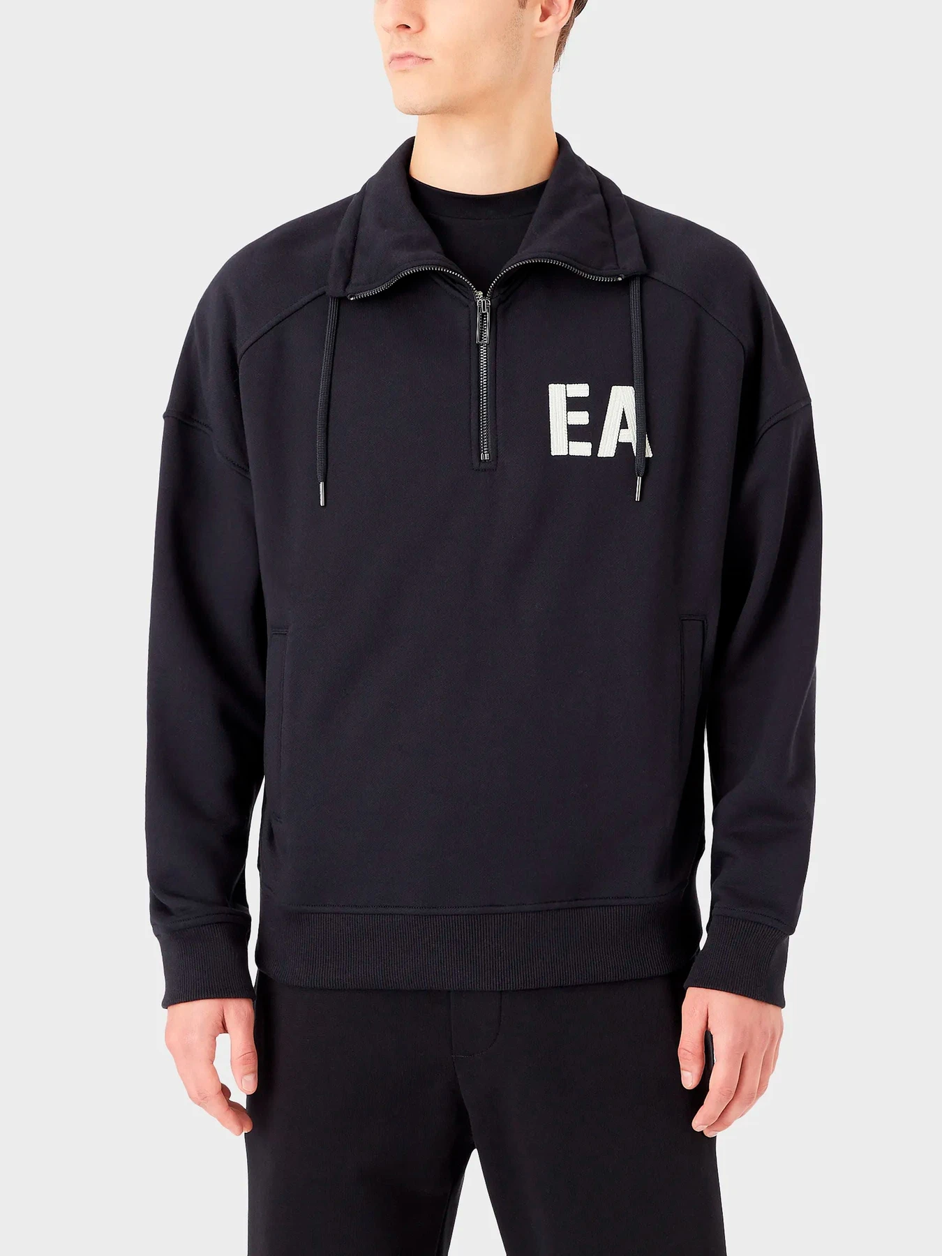 Худи и свитшоты Emporio Armani модель 6L1MM0-1JQNZ-0920 Худи и свитшоты Emporio Armani модель 6L1MM0-1JQNZ-0920 Фото