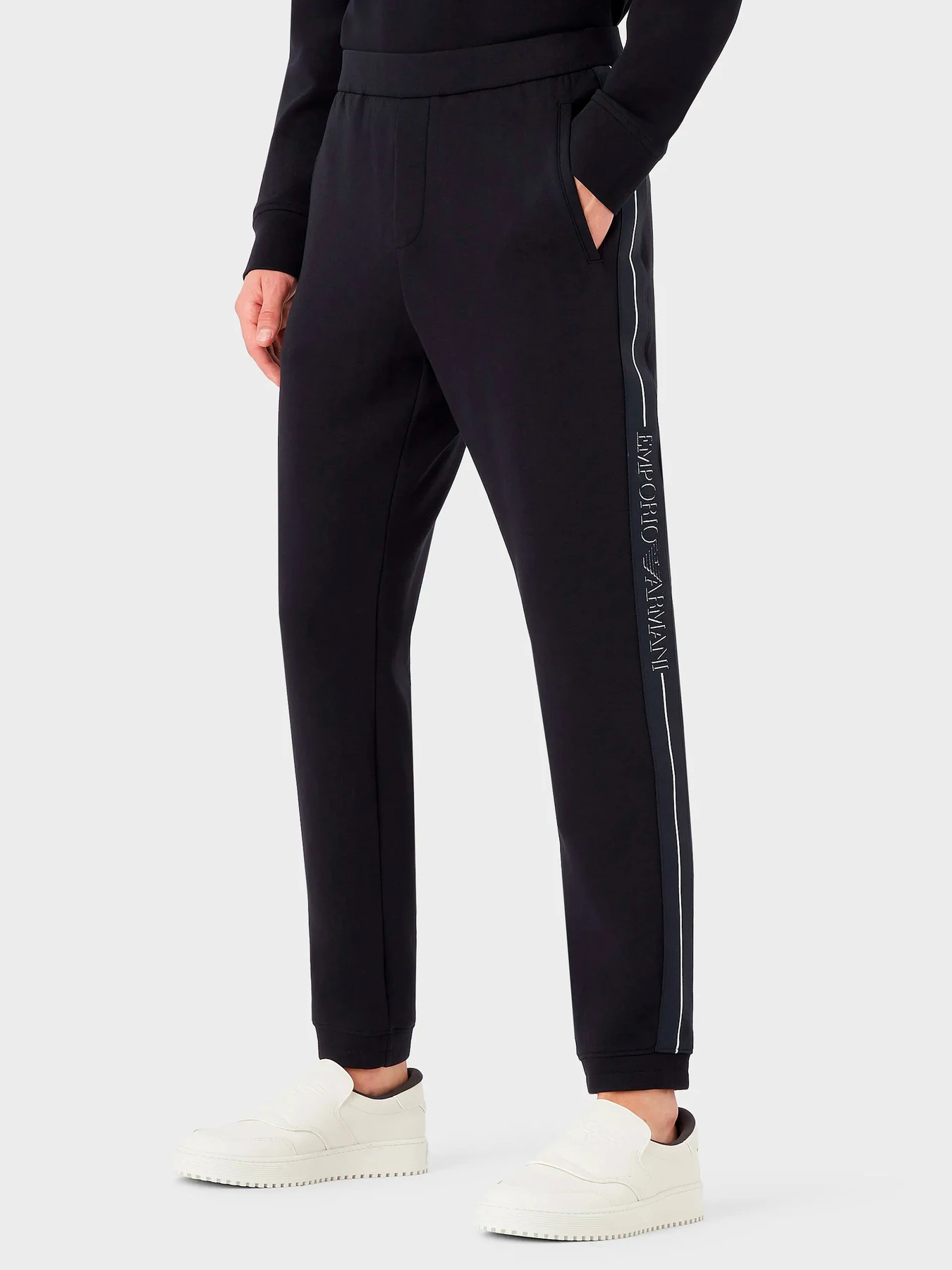 Брюки Emporio Armani модель 6L1P96-1JHSZ-0920 Брюки Emporio Armani модель 6L1P96-1JHSZ-0920 Фото