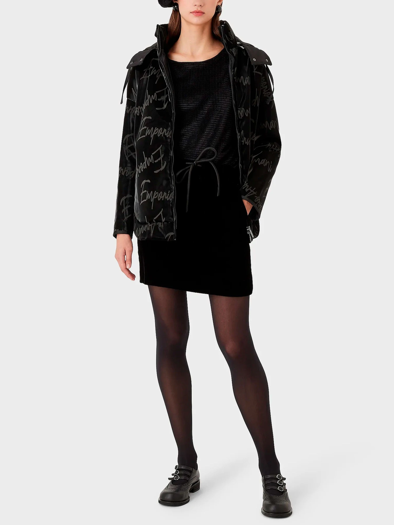 Куртки и дубленки Emporio Armani модель 6L2B66-2NINZ-0999 Куртки и дубленки Emporio Armani модель 6L2B66-2NINZ-0999 Фото