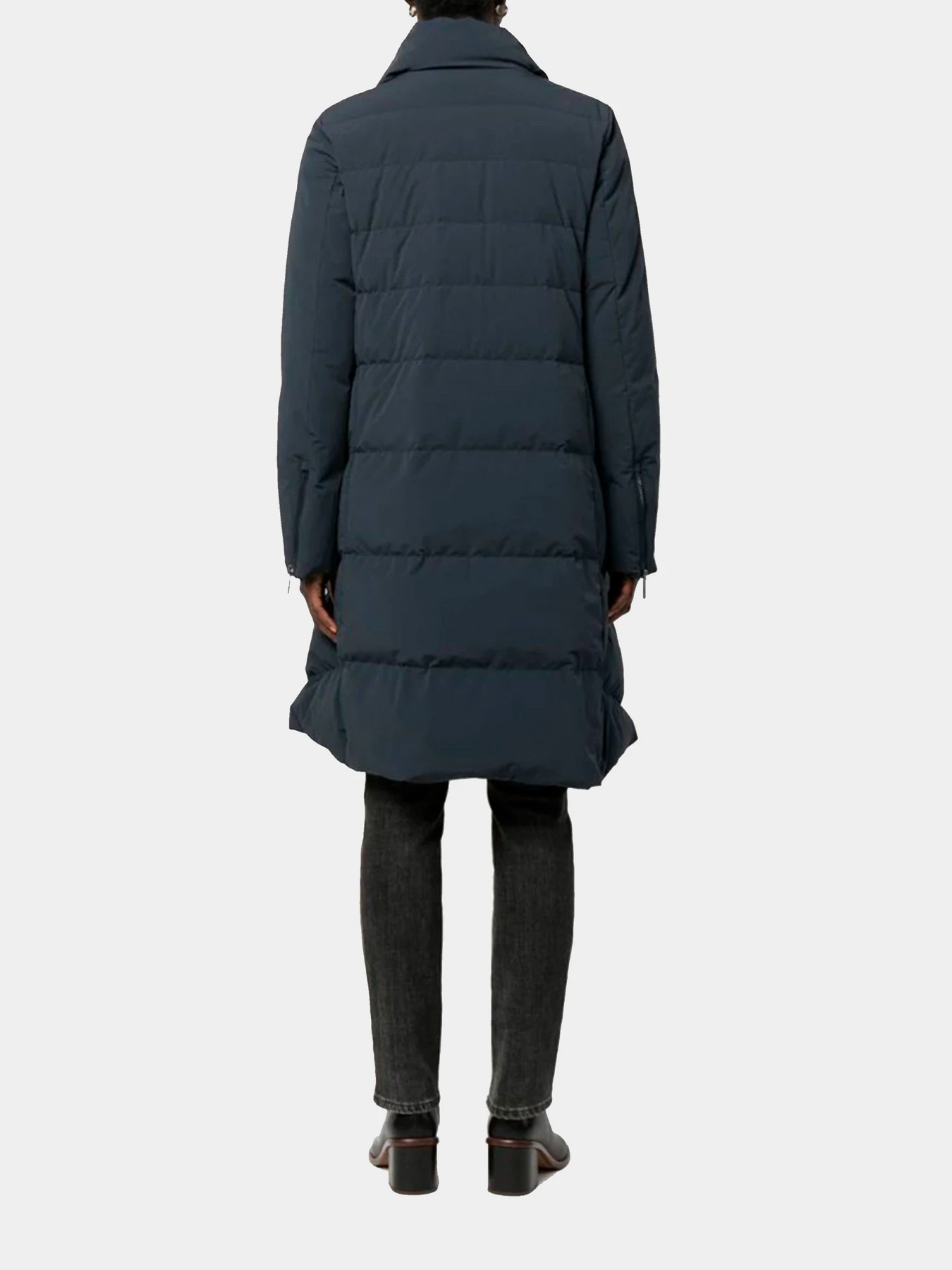 Куртки и дубленки Emporio Armani модель 6L2L66-2NIRZ-0926 Куртки и дубленки Emporio Armani модель 6L2L66-2NIRZ-0926 Фото