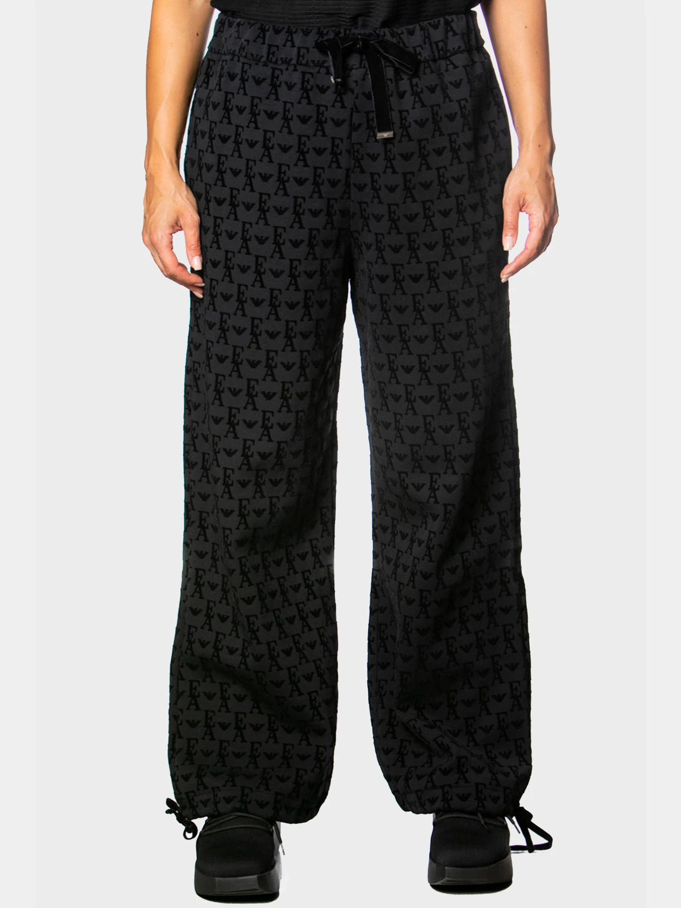 Брюки Emporio Armani модель 6L2P7D-2JTCZ-0999 Брюки Emporio Armani модель 6L2P7D-2JTCZ-0999 Фото
