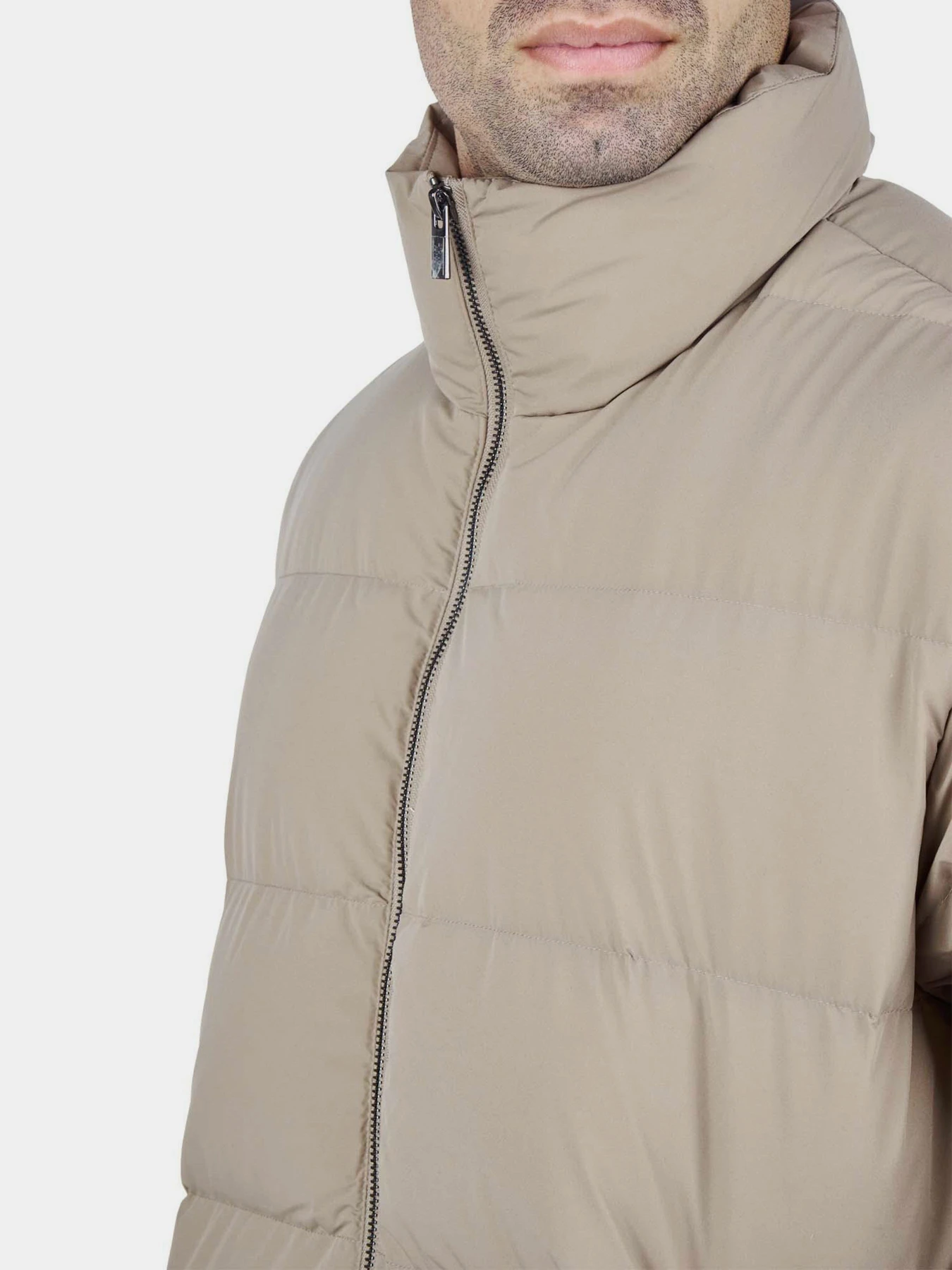 Куртки и дубленки Emporio Armani модель 8N1LA5-1NLRZ-0137 Куртки и дубленки Emporio Armani модель 8N1LA5-1NLRZ-0137 Фото