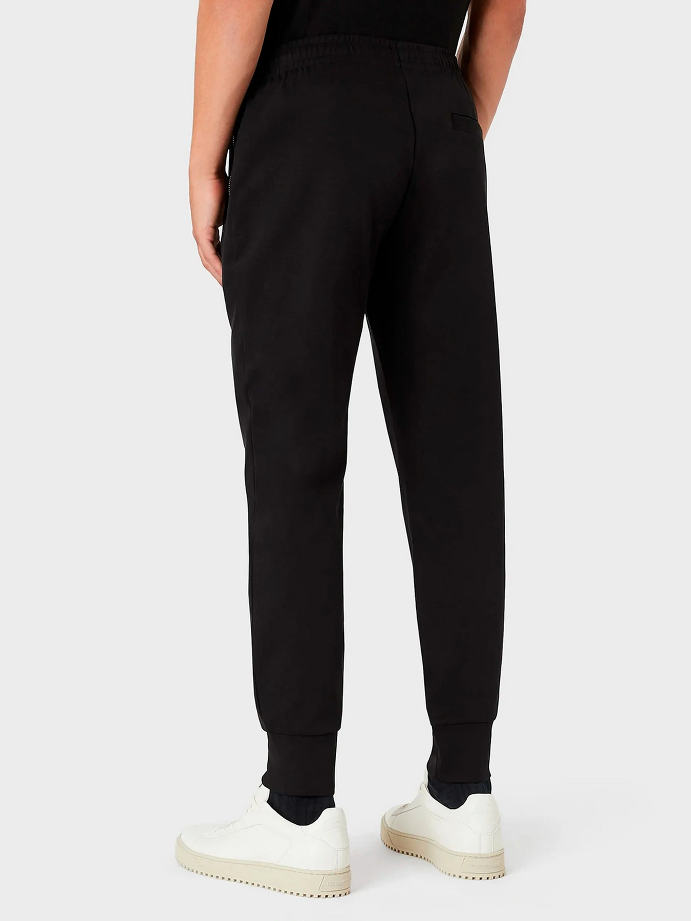 Брюки Emporio Armani модель 8N1P72-1JBTZ-0999 Брюки Emporio Armani модель 8N1P72-1JBTZ-0999 Фото