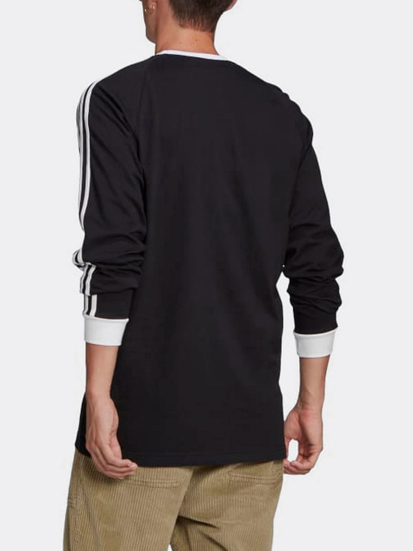 Худи и свитшоты Adidas модель GN3478 Худи и свитшоты Adidas модель GN3478 Фото