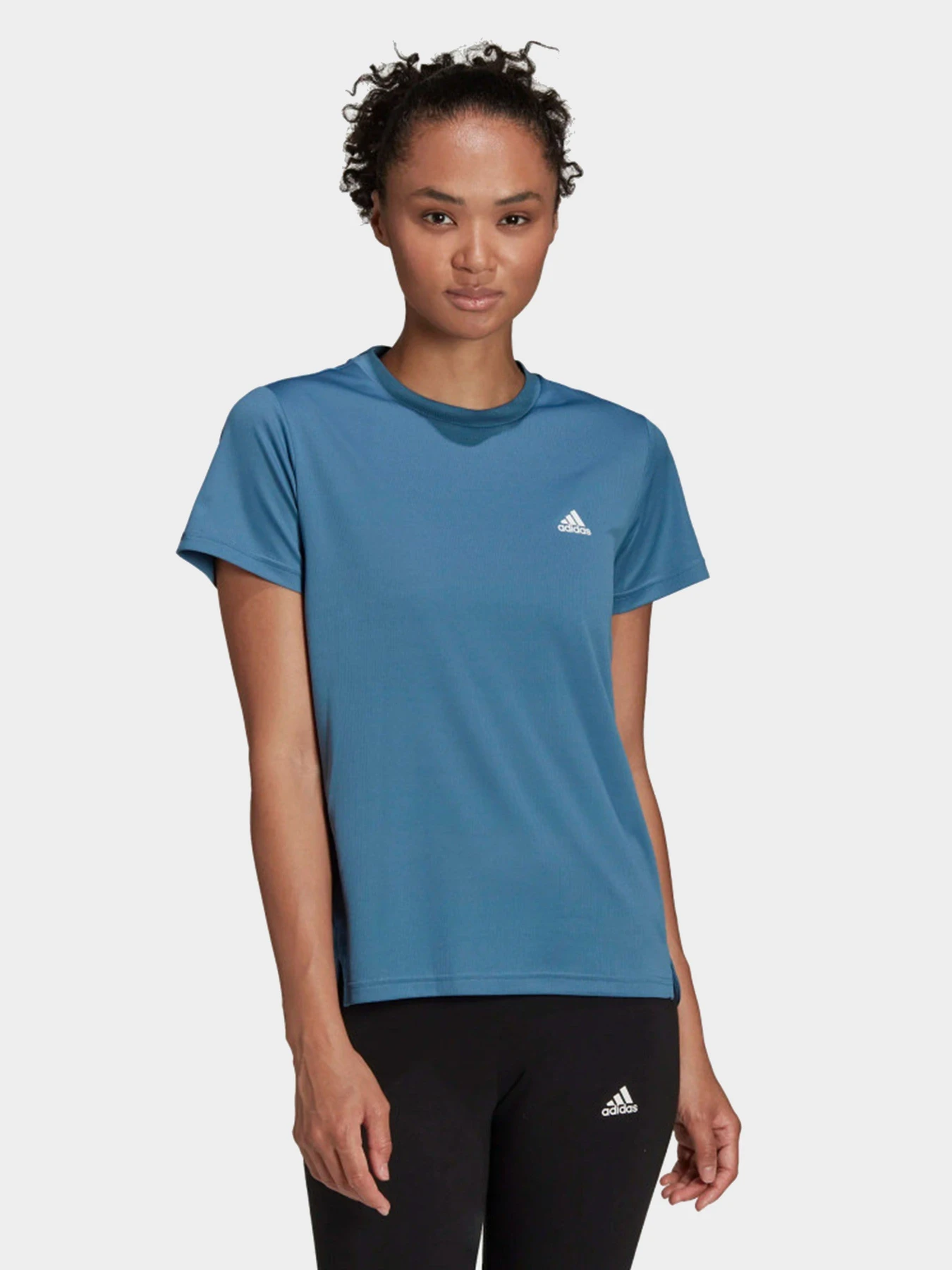 Футболки и поло Adidas модель HD9376 Футболки и поло Adidas модель HD9376 Фото