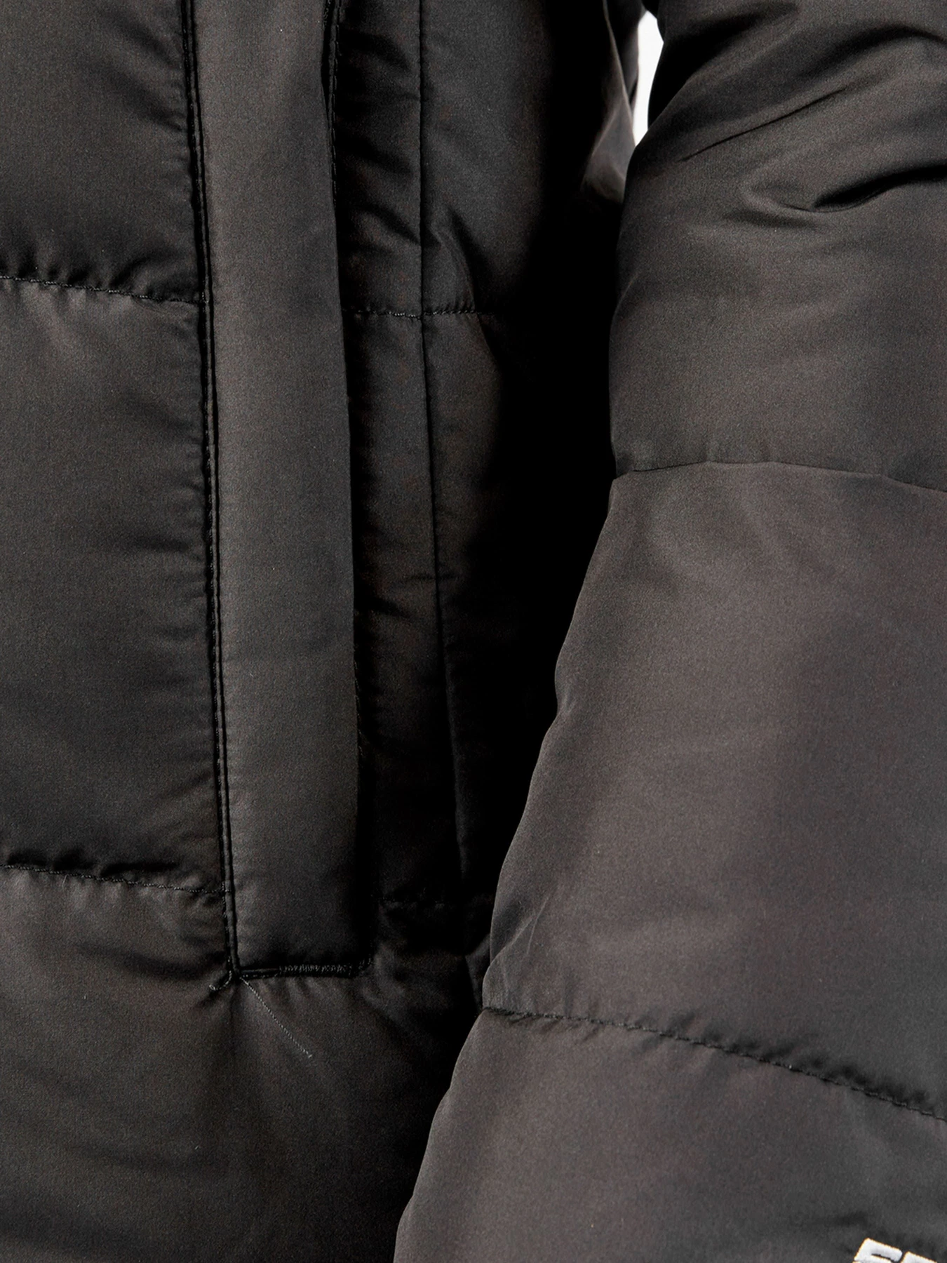 Куртки и дубленки The North Face модель NF0A4R33JK31 Куртки и дубленки The North Face модель NF0A4R33JK31 Фото