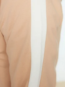 Худи и свитшоты Trendyol модель TMNSS20SW0072/Bej Фото
