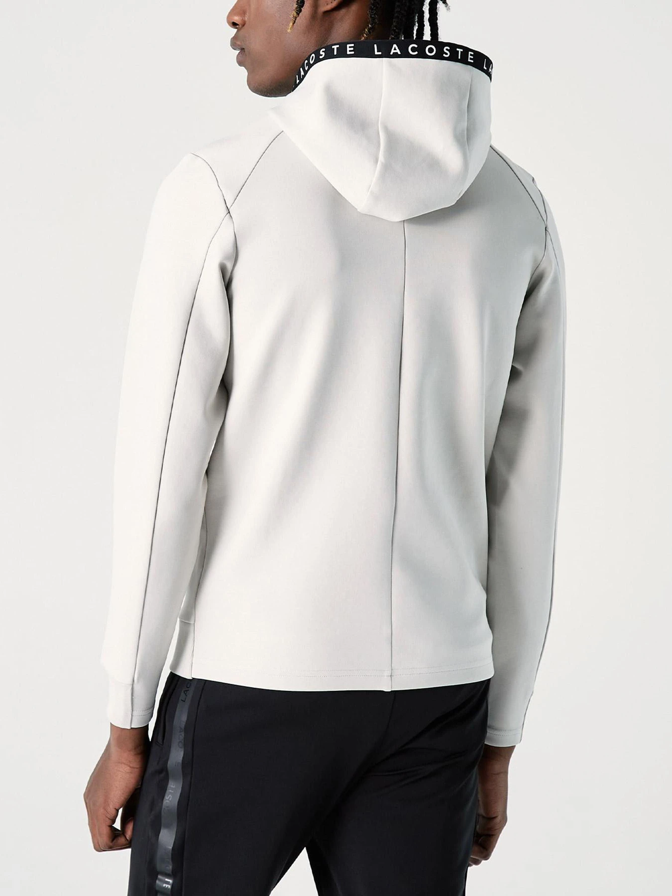 Худи и свитшоты Lacoste модель SH0057.57A Худи и свитшоты Lacoste модель SH0057.57A Фото