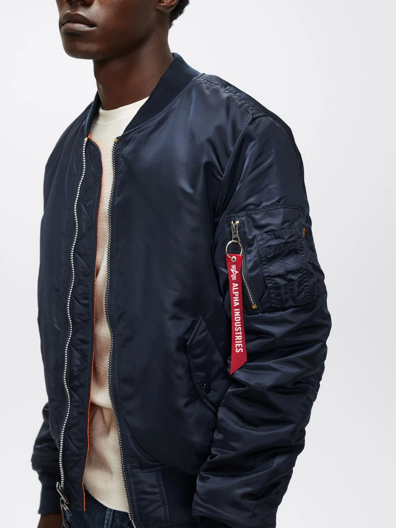 Куртки и дубленки Alpha Industries модель MJM44530C1_410 Куртки и дубленки Alpha Industries модель MJM44530C1_410 Фото