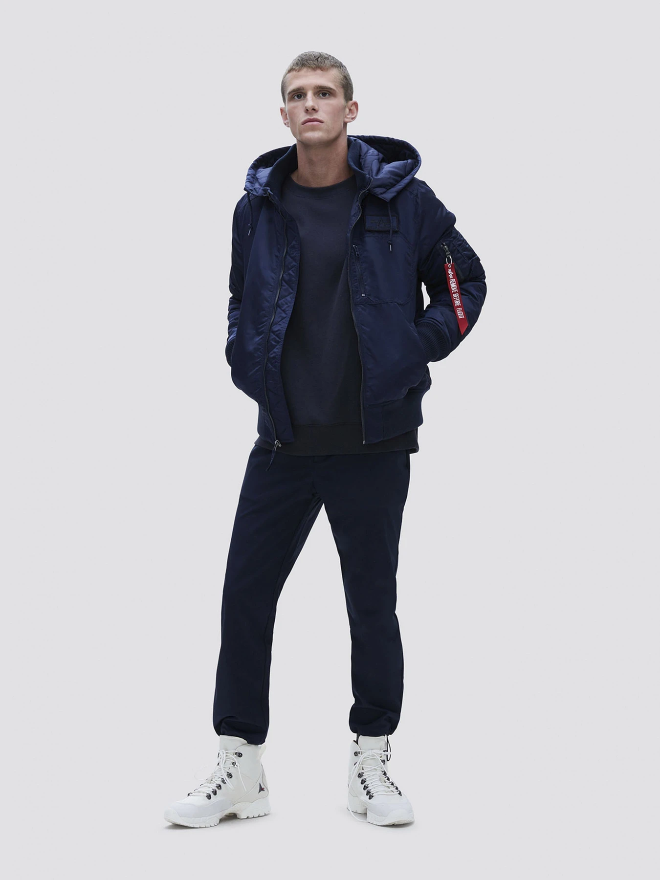 Куртки и дубленки Alpha Industries модель MJM49501C1_410 Куртки и дубленки Alpha Industries модель MJM49501C1_410 Фото