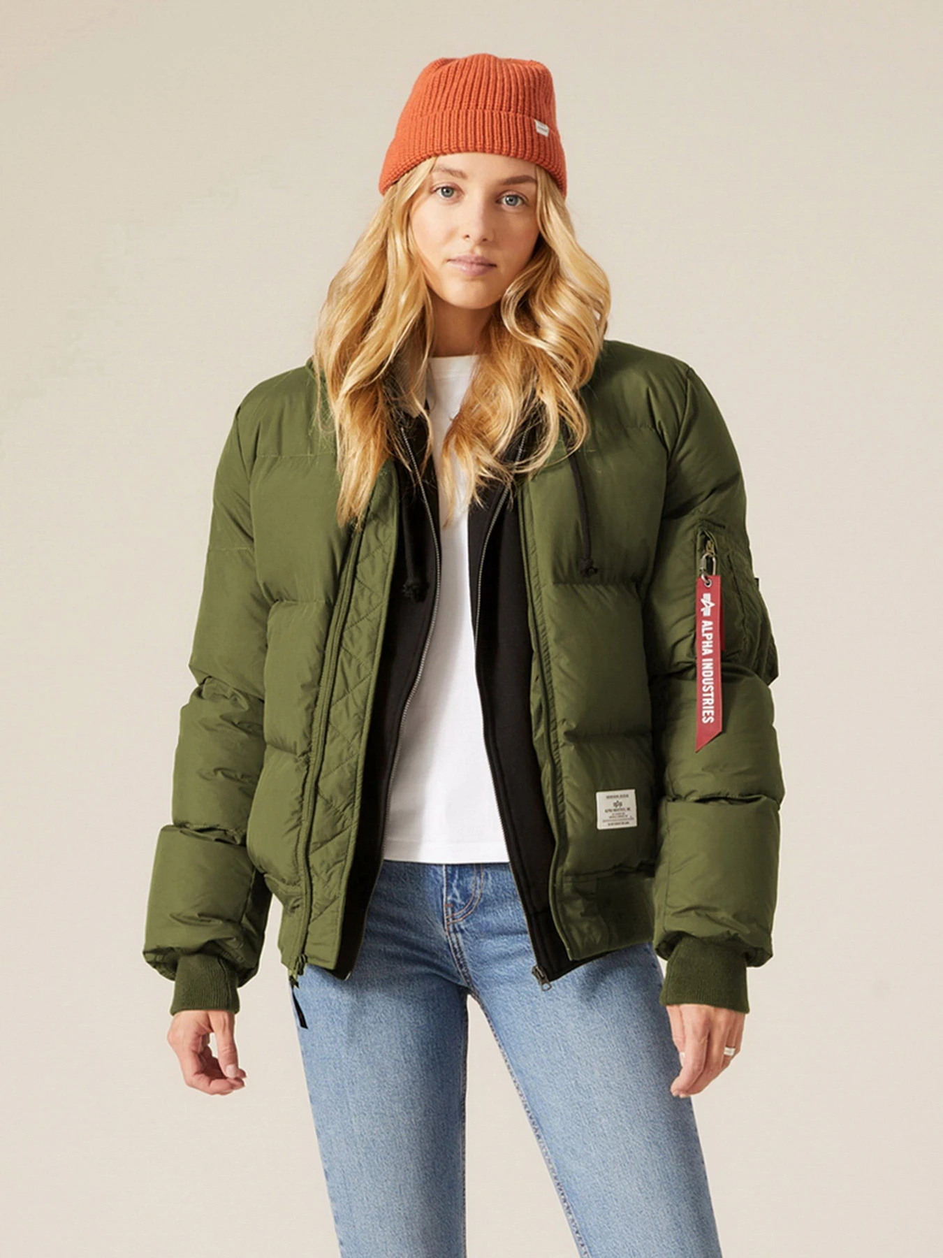 Куртки и дубленки Alpha Industries модель UJM51500C1_301 Куртки и дубленки Alpha Industries модель UJM51500C1_301 Фото