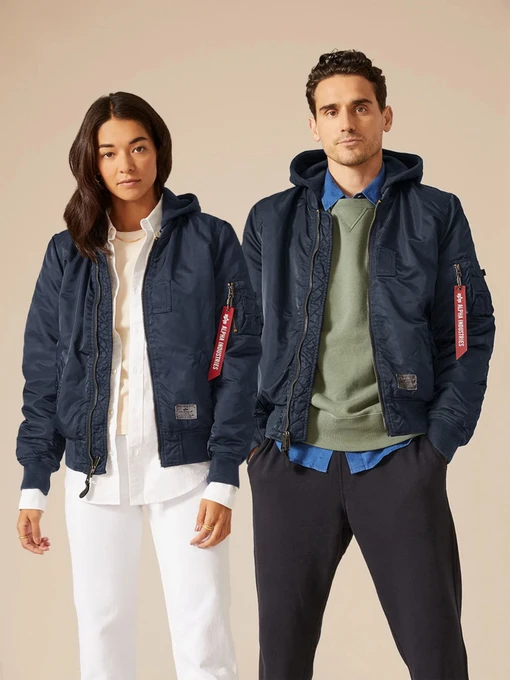 Куртки и дубленки Alpha Industries модель UJM51502C1_410 Фото