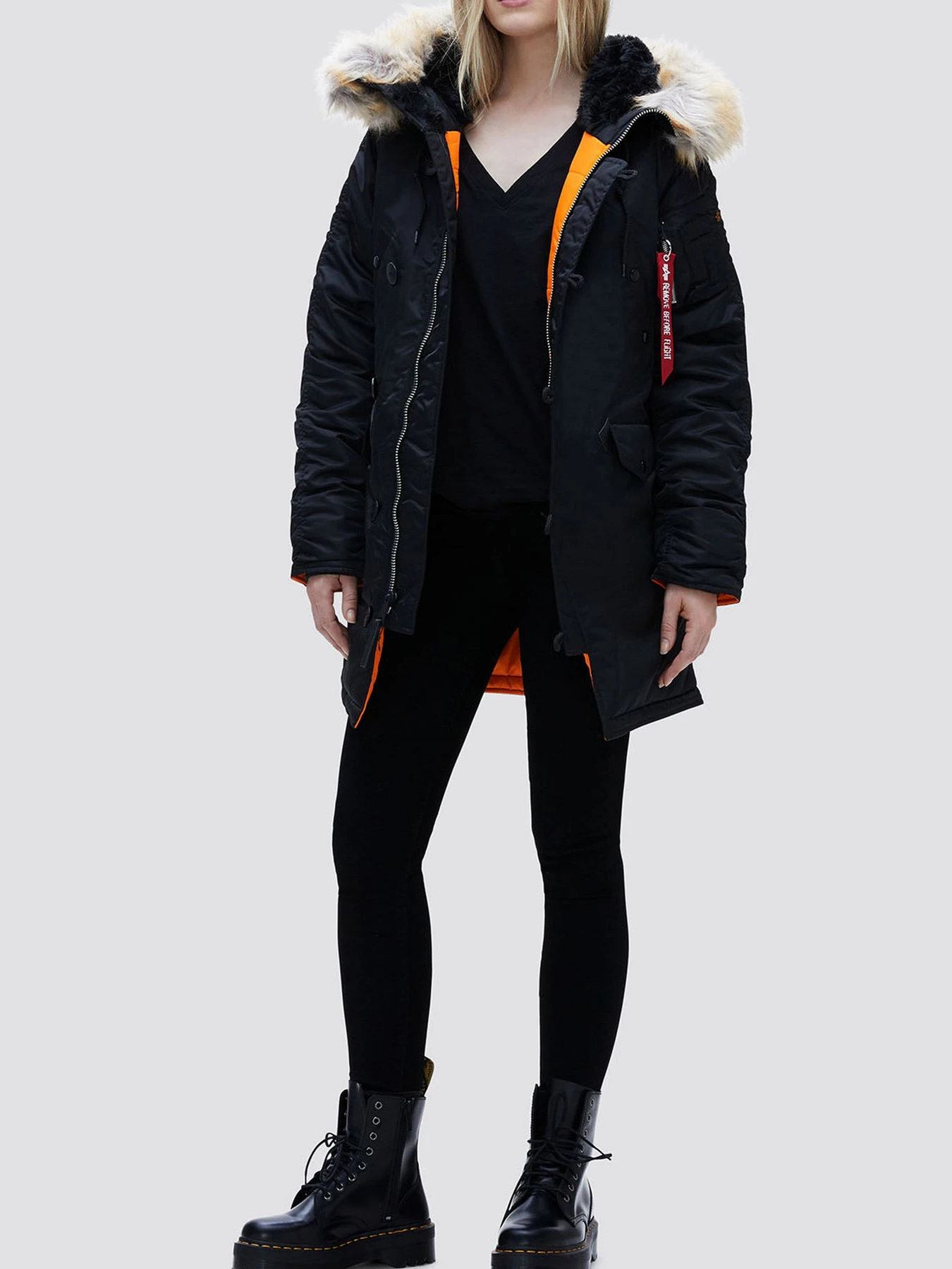 Куртки и дубленки Alpha Industries модель WJN44502C1_001 Куртки и дубленки Alpha Industries модель WJN44502C1_001 Фото