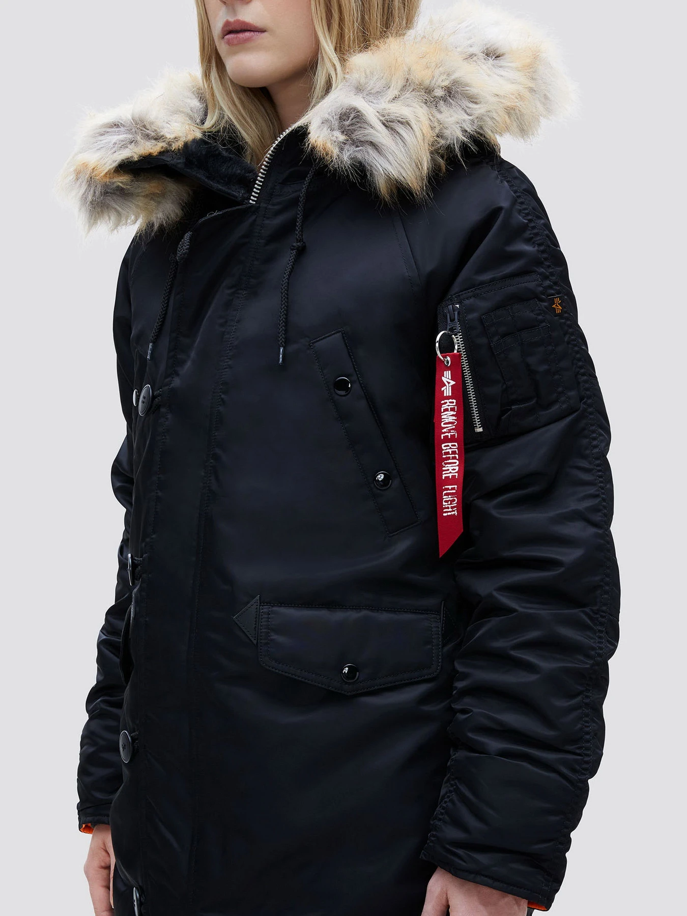 Куртки и дубленки Alpha Industries модель WJN44502C1_001 Куртки и дубленки Alpha Industries модель WJN44502C1_001 Фото