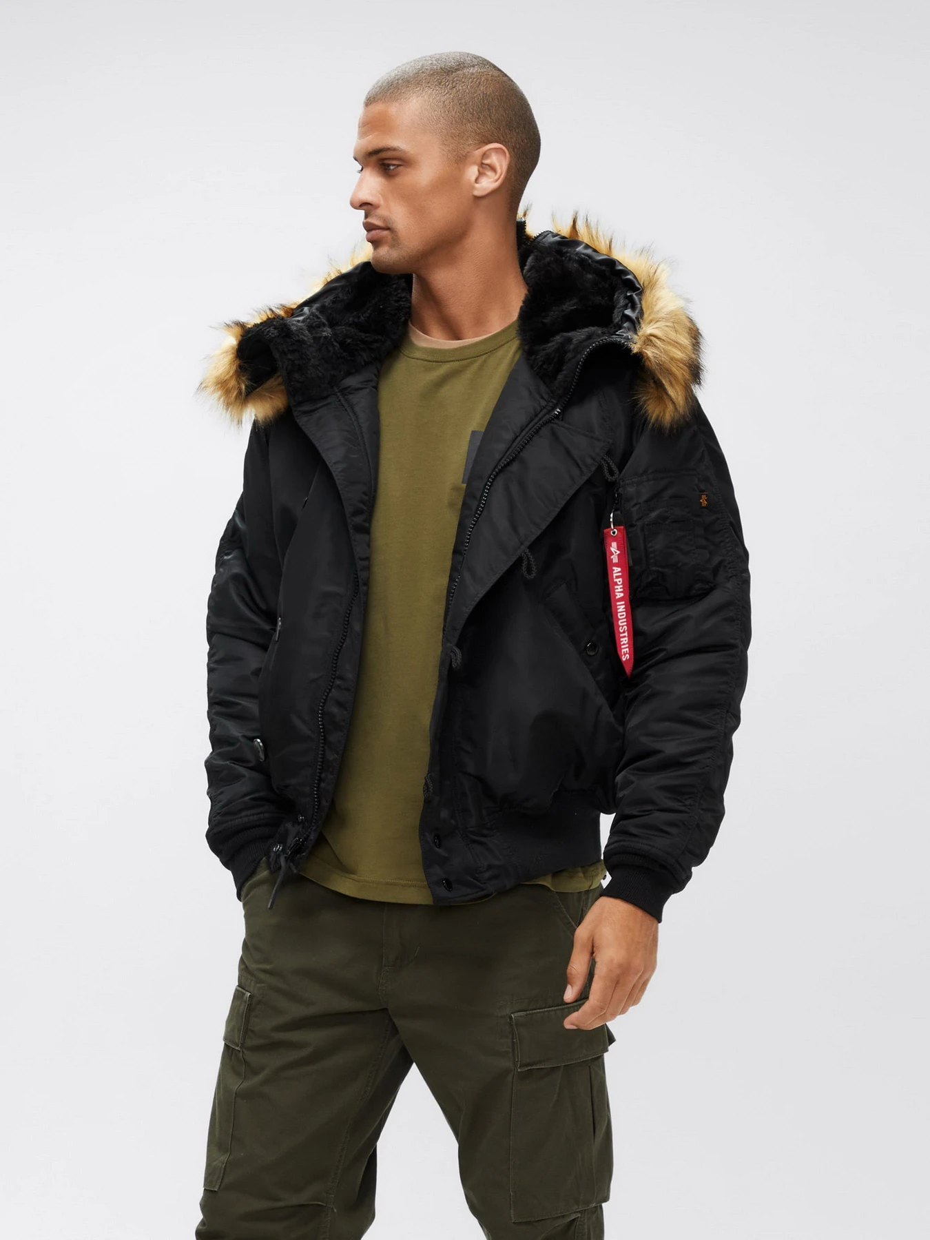 Куртки и дубленки Alpha Industries модель MJN30000C1_001 Куртки и дубленки Alpha Industries модель MJN30000C1_001 Фото