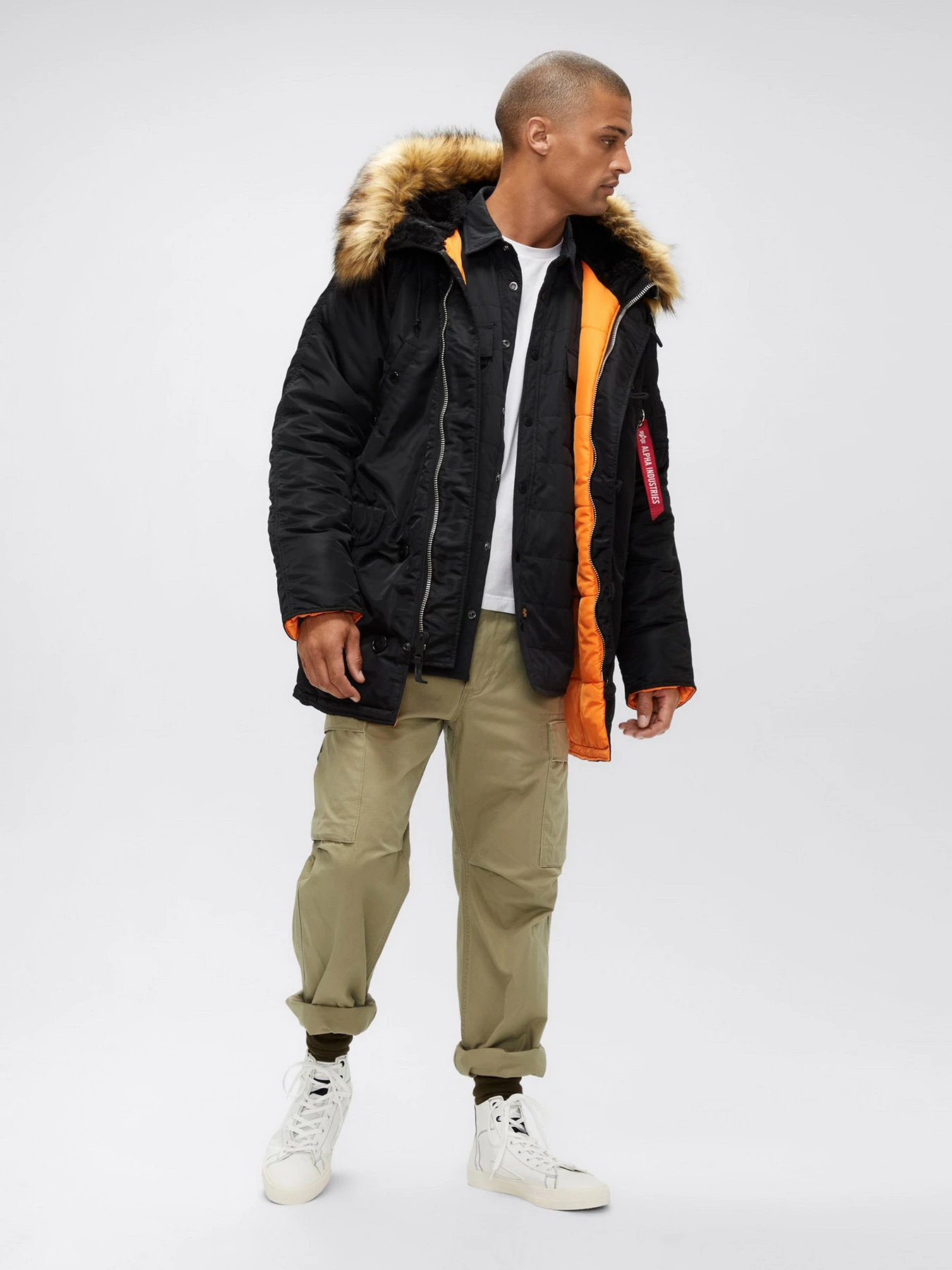 Куртки и дубленки Alpha Industries модель MJN31210C1_001 Куртки и дубленки Alpha Industries модель MJN31210C1_001 Фото