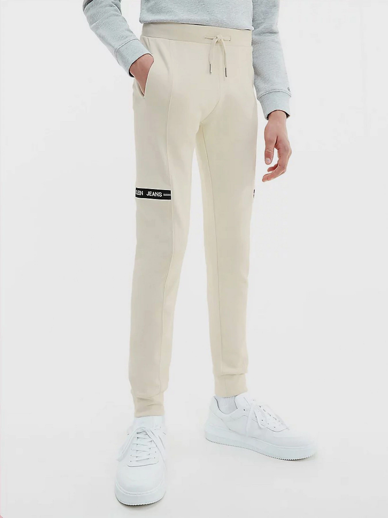 Брюки Calvin Klein модель IB0IB00919-ACJ Брюки Calvin Klein модель IB0IB00919-ACJ Фото