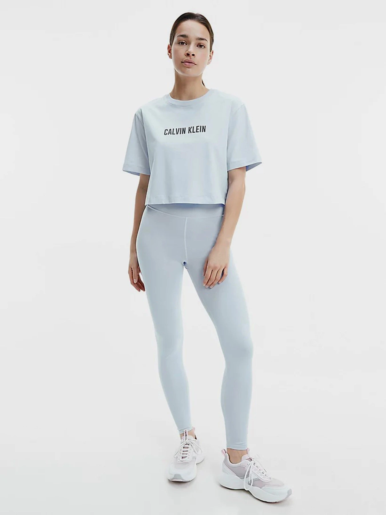 Футболки и поло Calvin Klein модель 00GWF0K142-407 Футболки и поло Calvin Klein модель 00GWF0K142-407 Фото