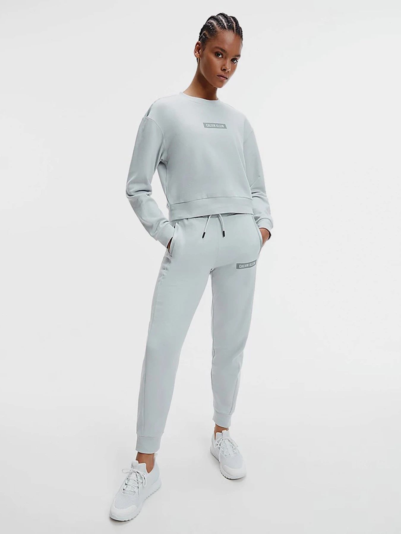 Худи и свитшоты Calvin Klein модель 00GWS1W302-004 Худи и свитшоты Calvin Klein модель 00GWS1W302-004 Фото