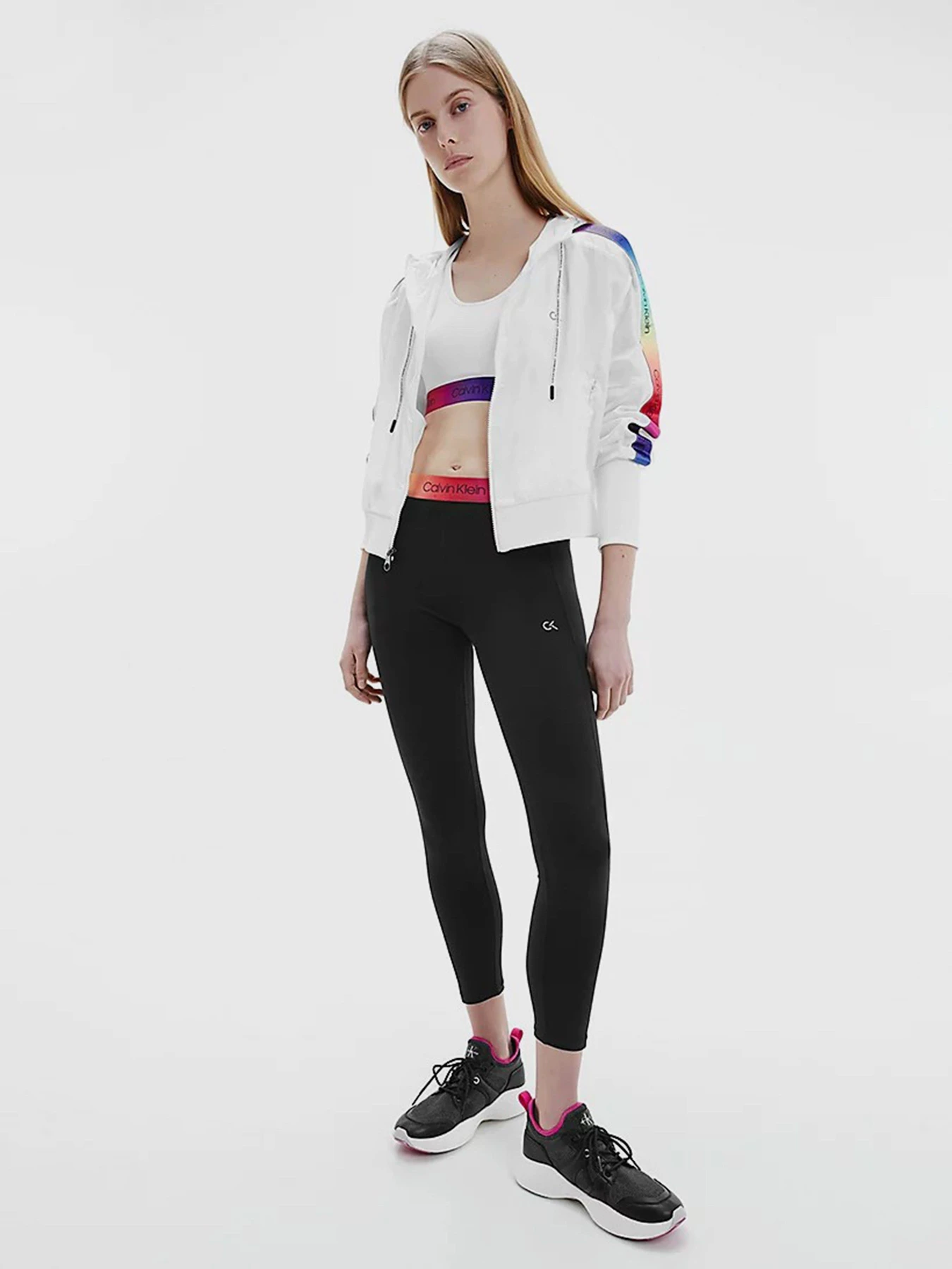 Куртки и дубленки Calvin Klein модель 00GWT1O566-100 Фото