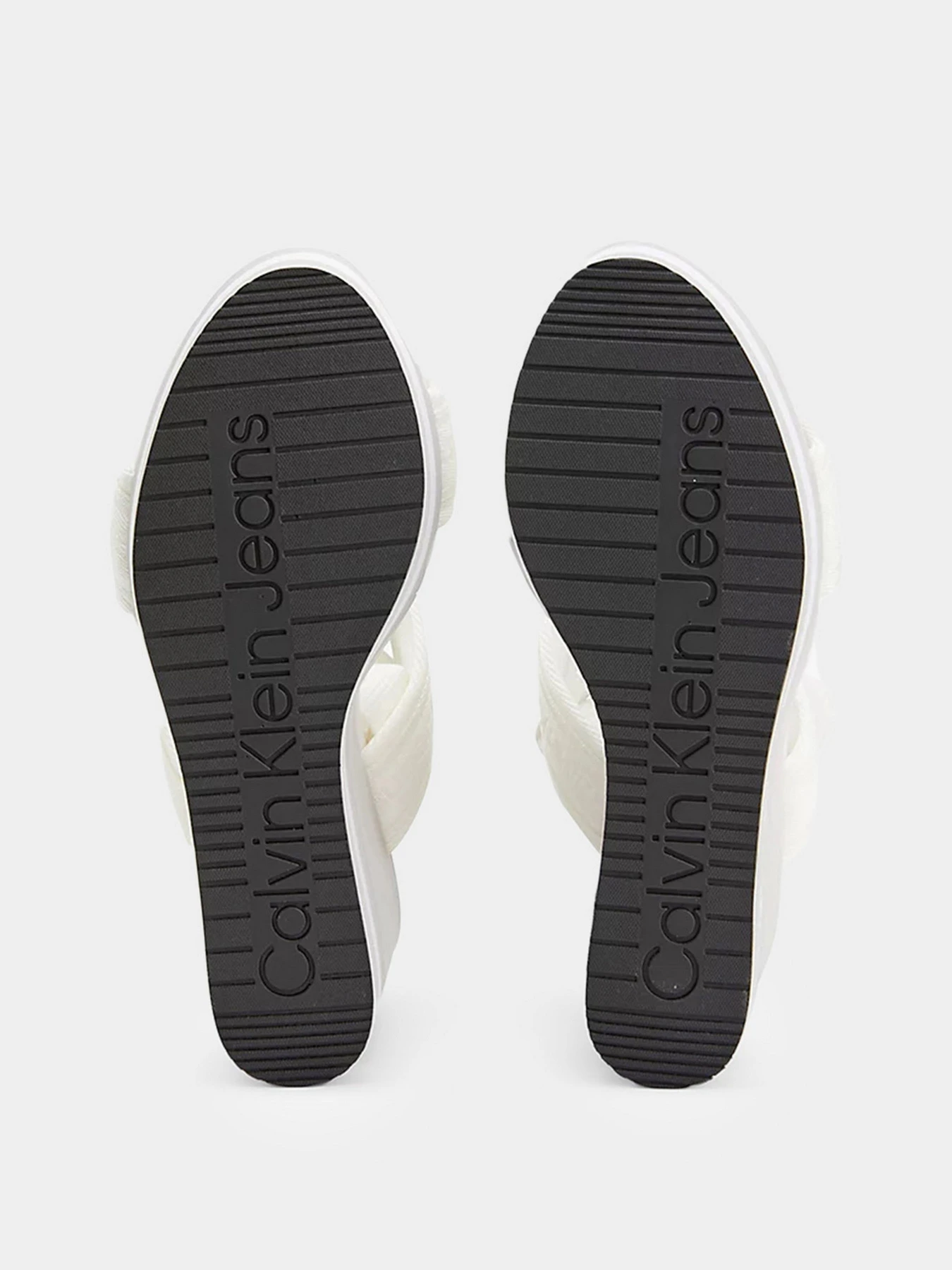 Calvin Klein модель YW0YW00572-YAF Calvin Klein модель YW0YW00572-YAF Фото