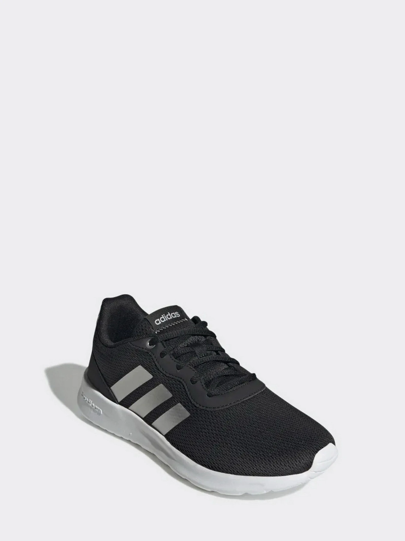 Кроссовки Adidas модель GX0629 Кроссовки Adidas модель GX0629 Фото