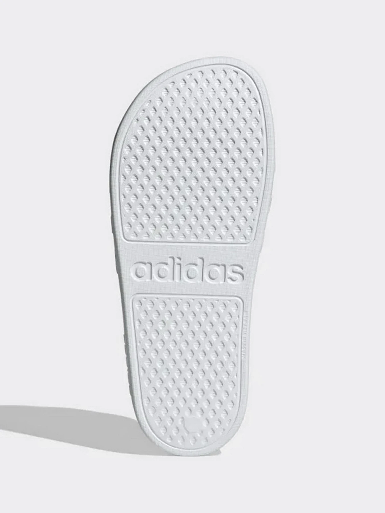 Шлёпанцы Adidas модель GZ5237 Шлёпанцы Adidas модель GZ5237 Фото