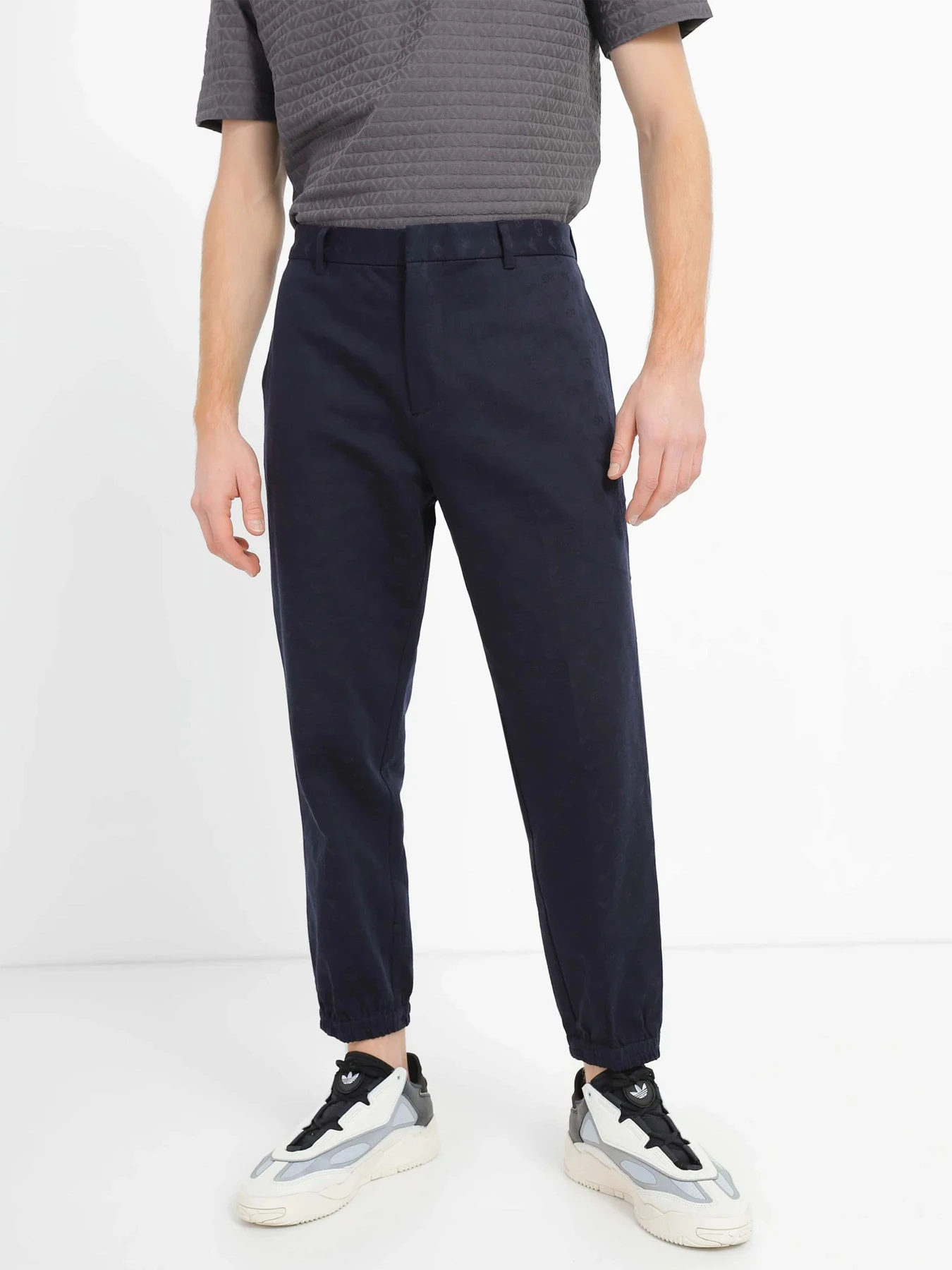 Брюки Emporio Armani модель 6L1PCL-1NJEZ-0920 Брюки Emporio Armani модель 6L1PCL-1NJEZ-0920 Фото