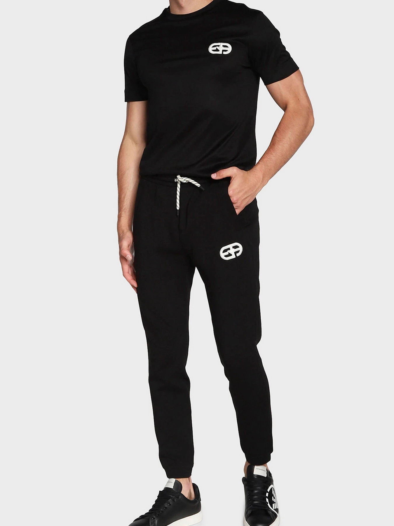 Брюки Emporio Armani модель 6L1PE5-1JHSZ-0999 Брюки Emporio Armani модель 6L1PE5-1JHSZ-0999 Фото