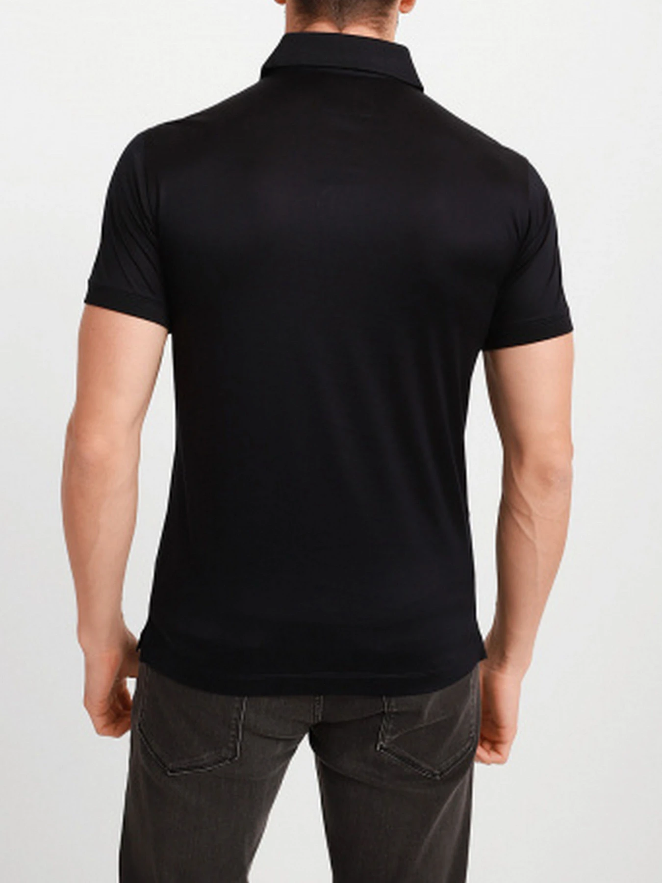 Футболки и поло Emporio Armani модель 8N1F98-1JUVZ-0920 Футболки и поло Emporio Armani модель 8N1F98-1JUVZ-0920 Фото