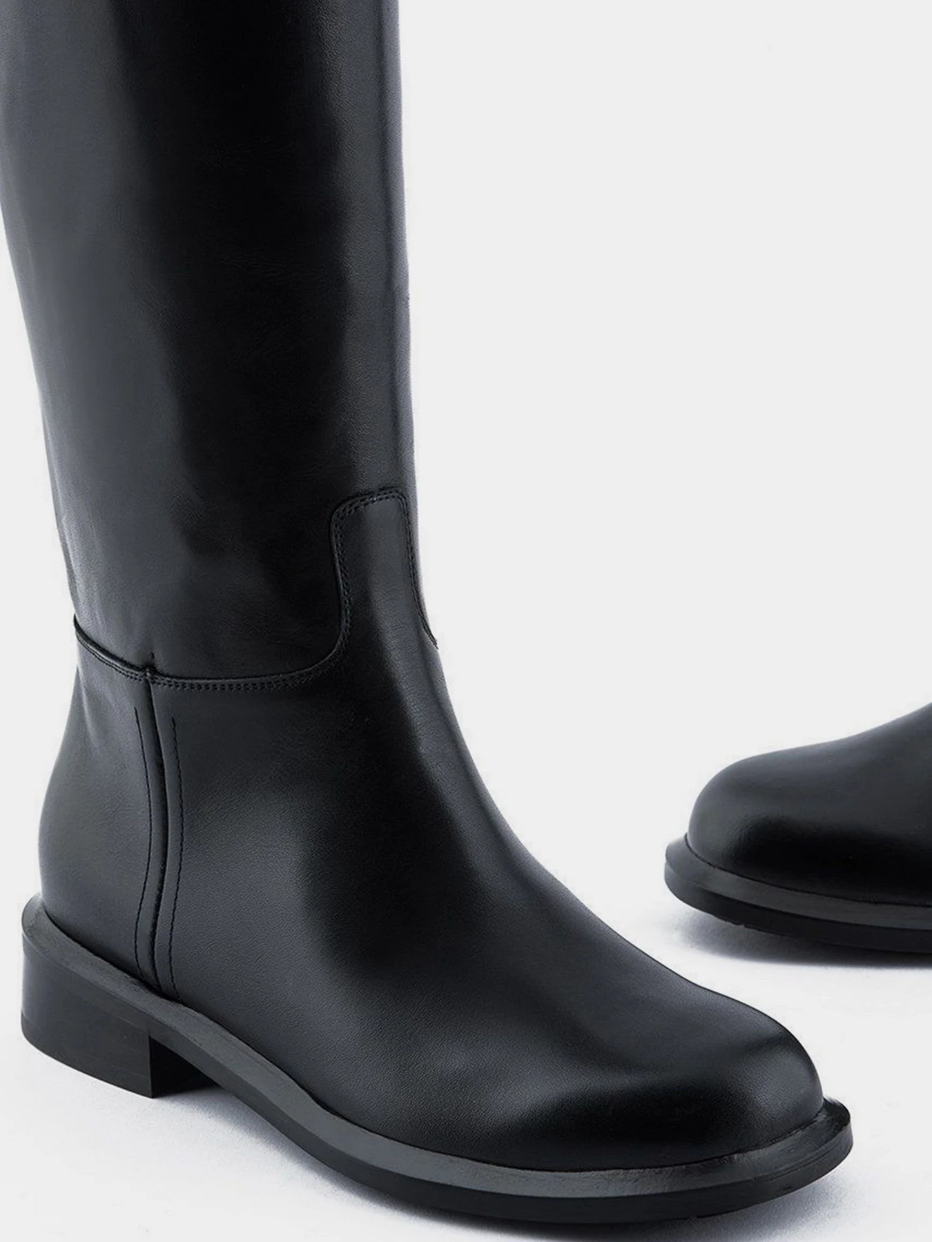 Ботинки и сапоги Emporio Armani модель X3O216-XF652-00002 Фото