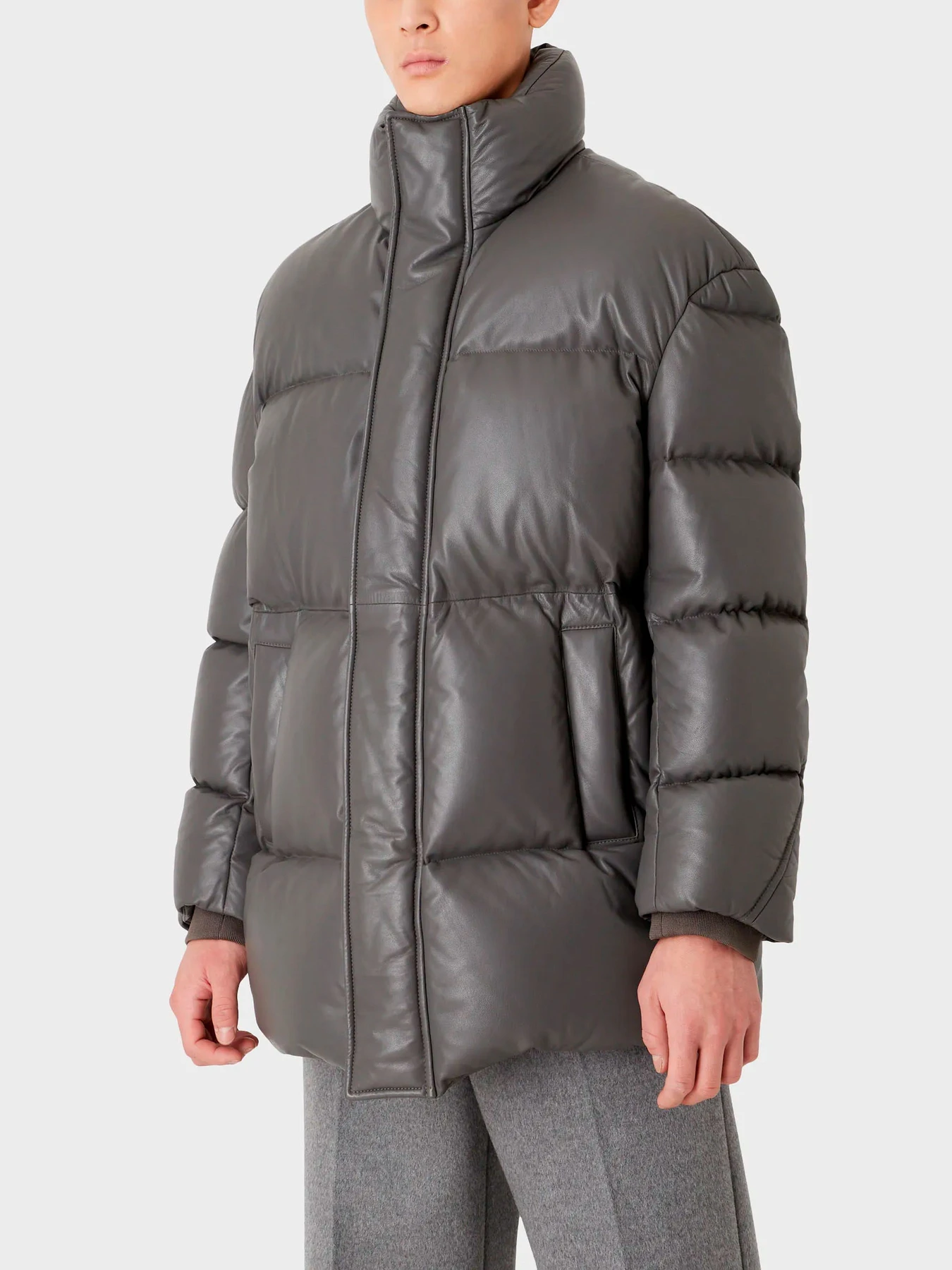 Куртки и дубленки Emporio Armani модель H31B85-C1P8A-616 Куртки и дубленки Emporio Armani модель H31B85-C1P8A-616 Фото