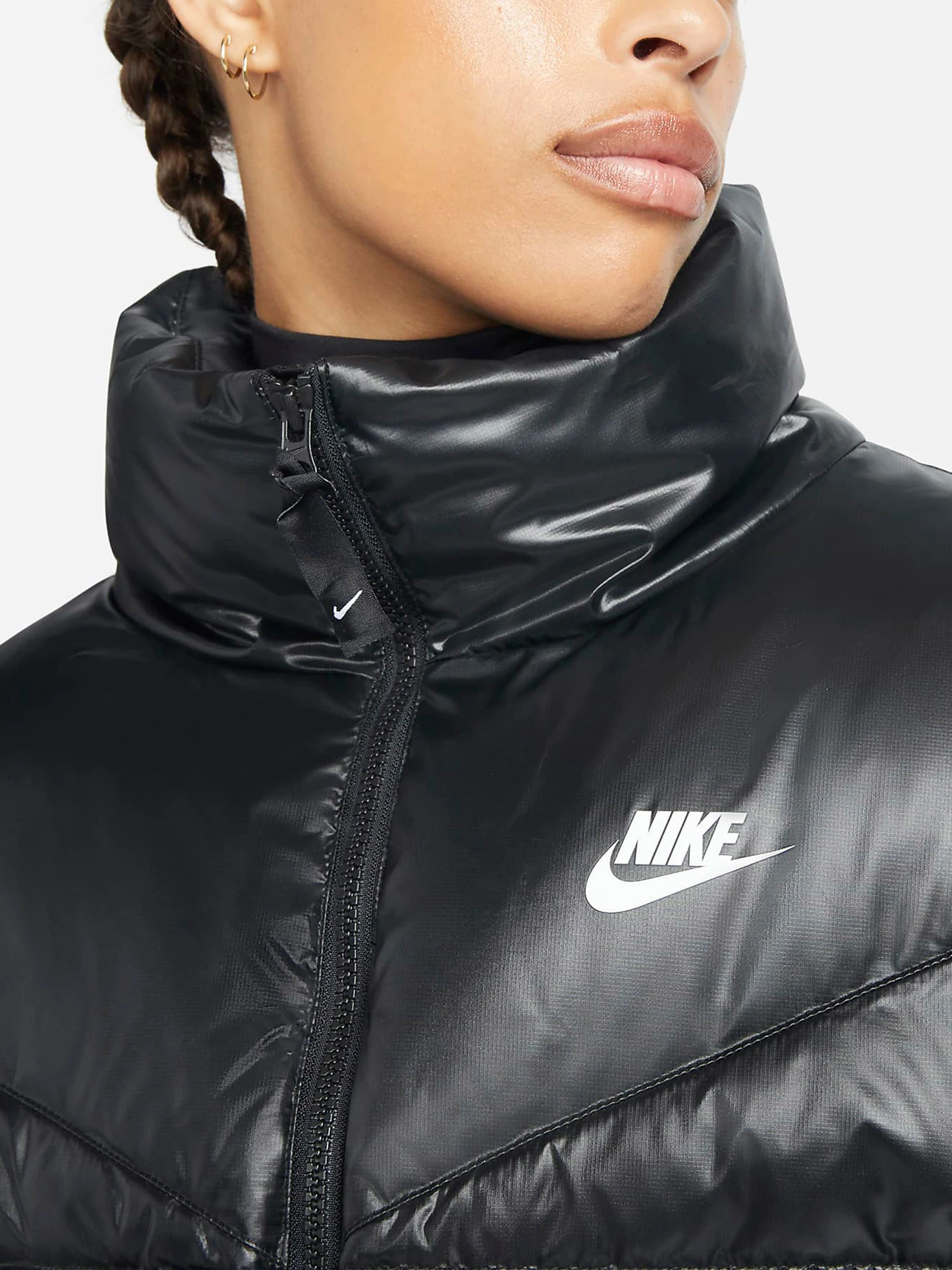 Куртки и дубленки NIKE модель DH4079-010 Куртки и дубленки NIKE модель DH4079-010 Фото