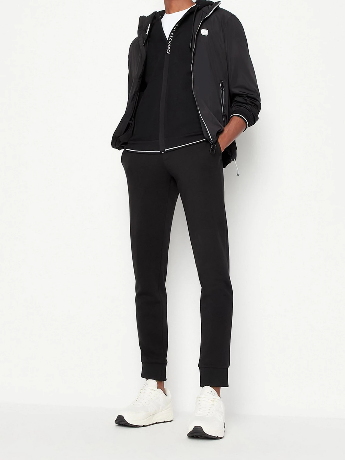 Худи и свитшоты Armani Exchange модель 8NZM82-ZJH3Z-1200 Худи и свитшоты Armani Exchange модель 8NZM82-ZJH3Z-1200 Фото