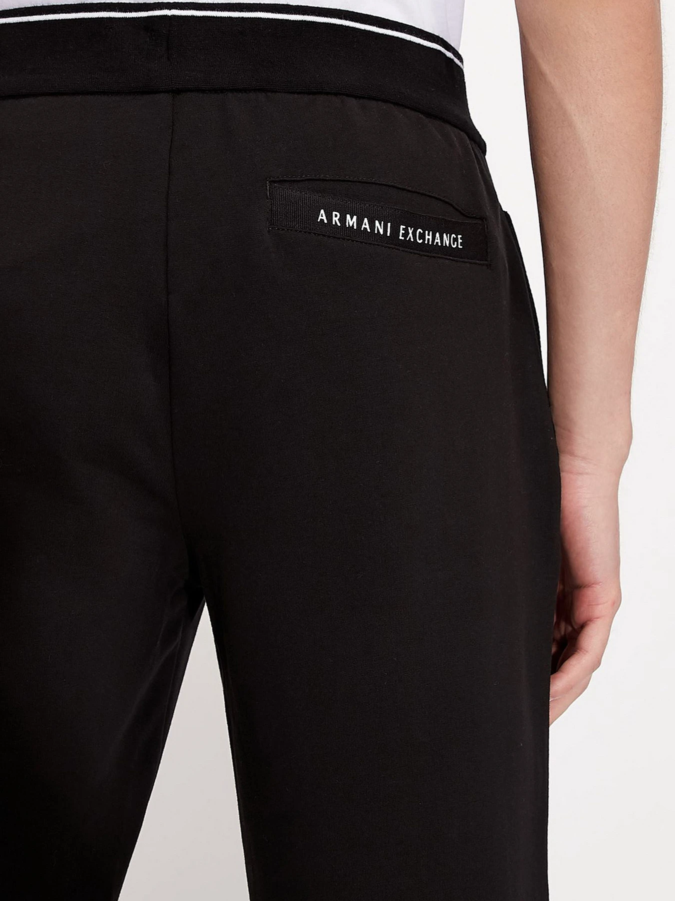 Брюки Armani Exchange модель 8NZP82-ZJH3Z-1200 Брюки Armani Exchange модель 8NZP82-ZJH3Z-1200 Фото