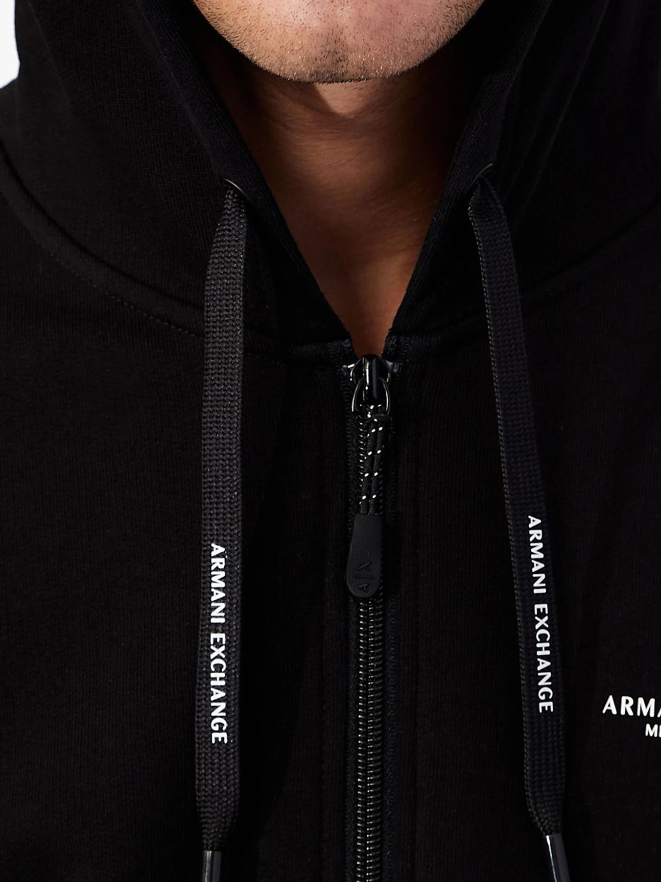 Худи и свитшоты Armani Exchange модель 8NZM95-ZJKRZ-1200 Худи и свитшоты Armani Exchange модель 8NZM95-ZJKRZ-1200 Фото