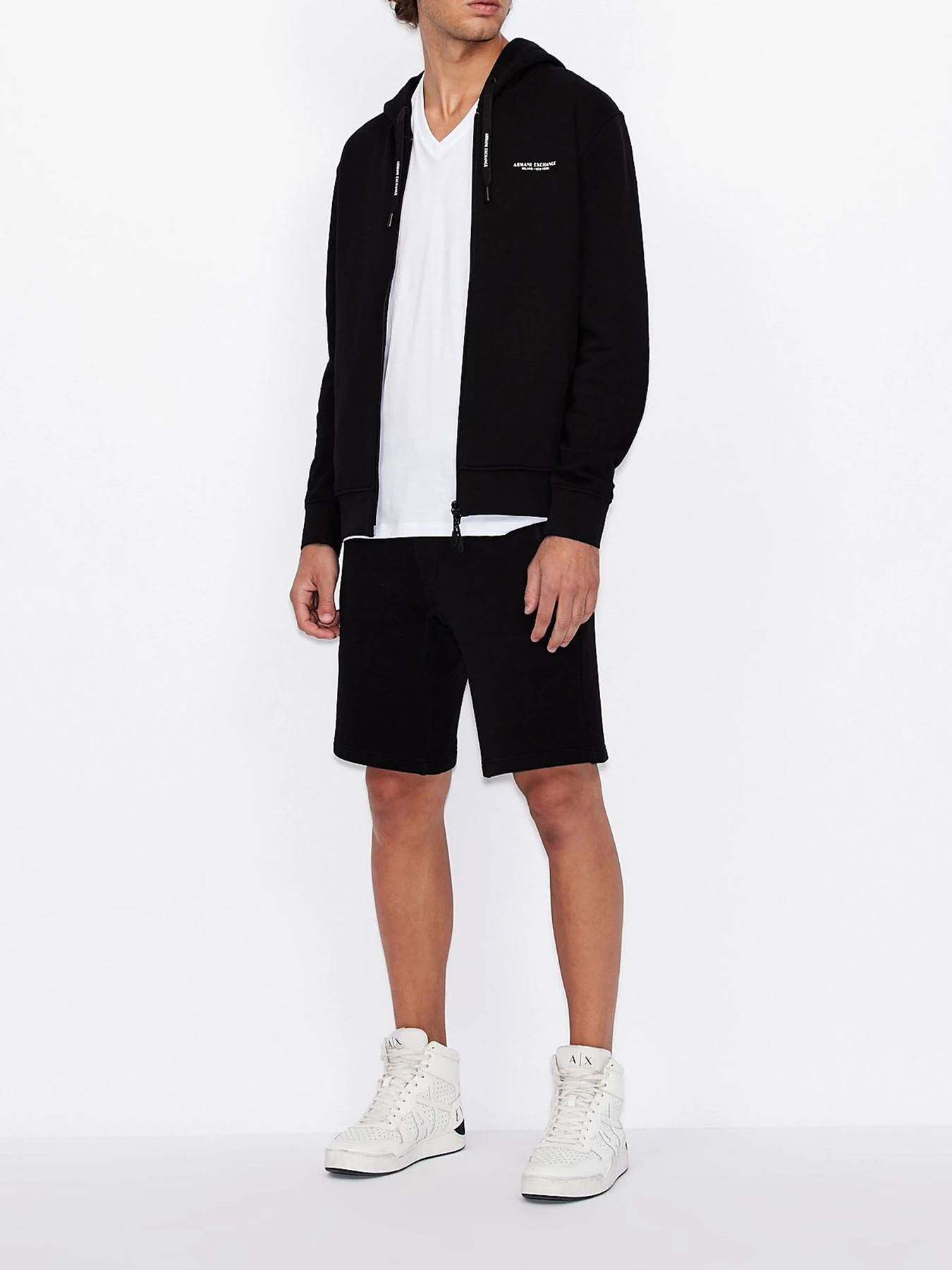 Худи и свитшоты Armani Exchange модель 8NZM95-ZJKRZ-1200 Худи и свитшоты Armani Exchange модель 8NZM95-ZJKRZ-1200 Фото