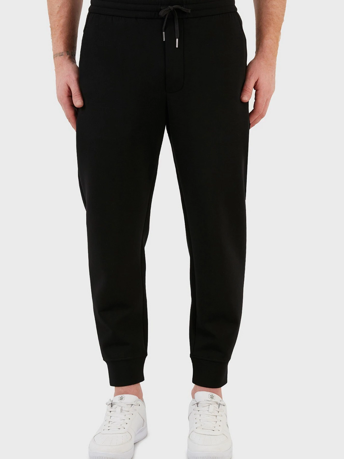 Брюки Emporio Armani модель 3L1PFS-1JHSZ-0999 Брюки Emporio Armani модель 3L1PFS-1JHSZ-0999 Фото