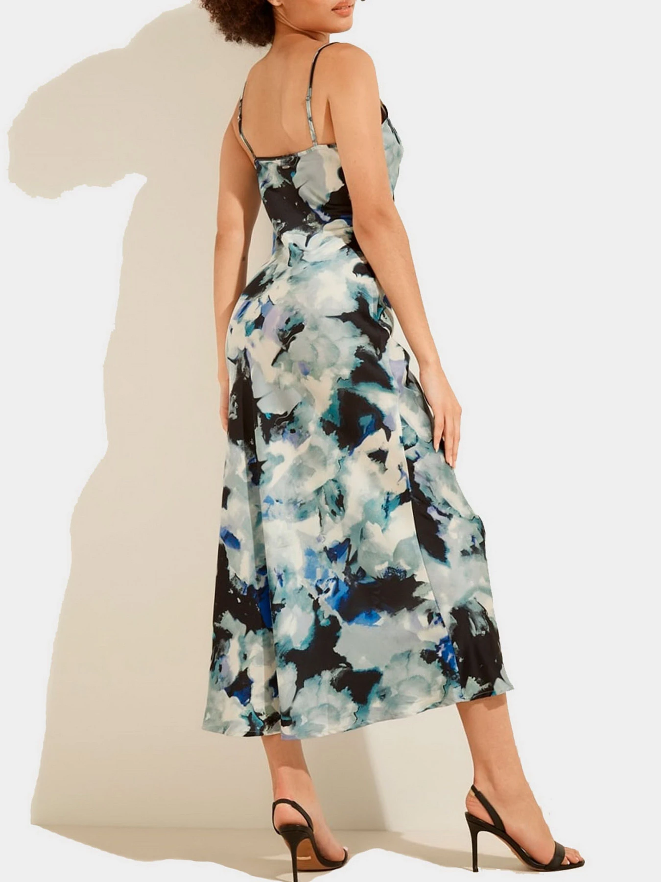 Платья GUESS модель W2RK14-WD8G2-P72P Платья GUESS модель W2RK14-WD8G2-P72P Фото