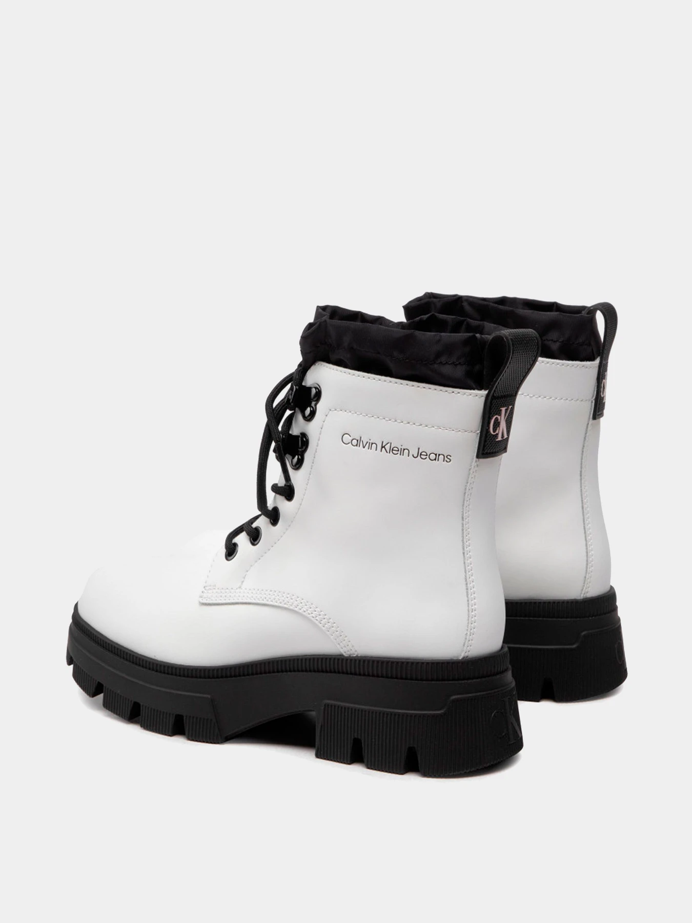 Ботинки и сапоги Calvin Klein модель YW0YW00739-YAF Ботинки и сапоги Calvin Klein модель YW0YW00739-YAF Фото